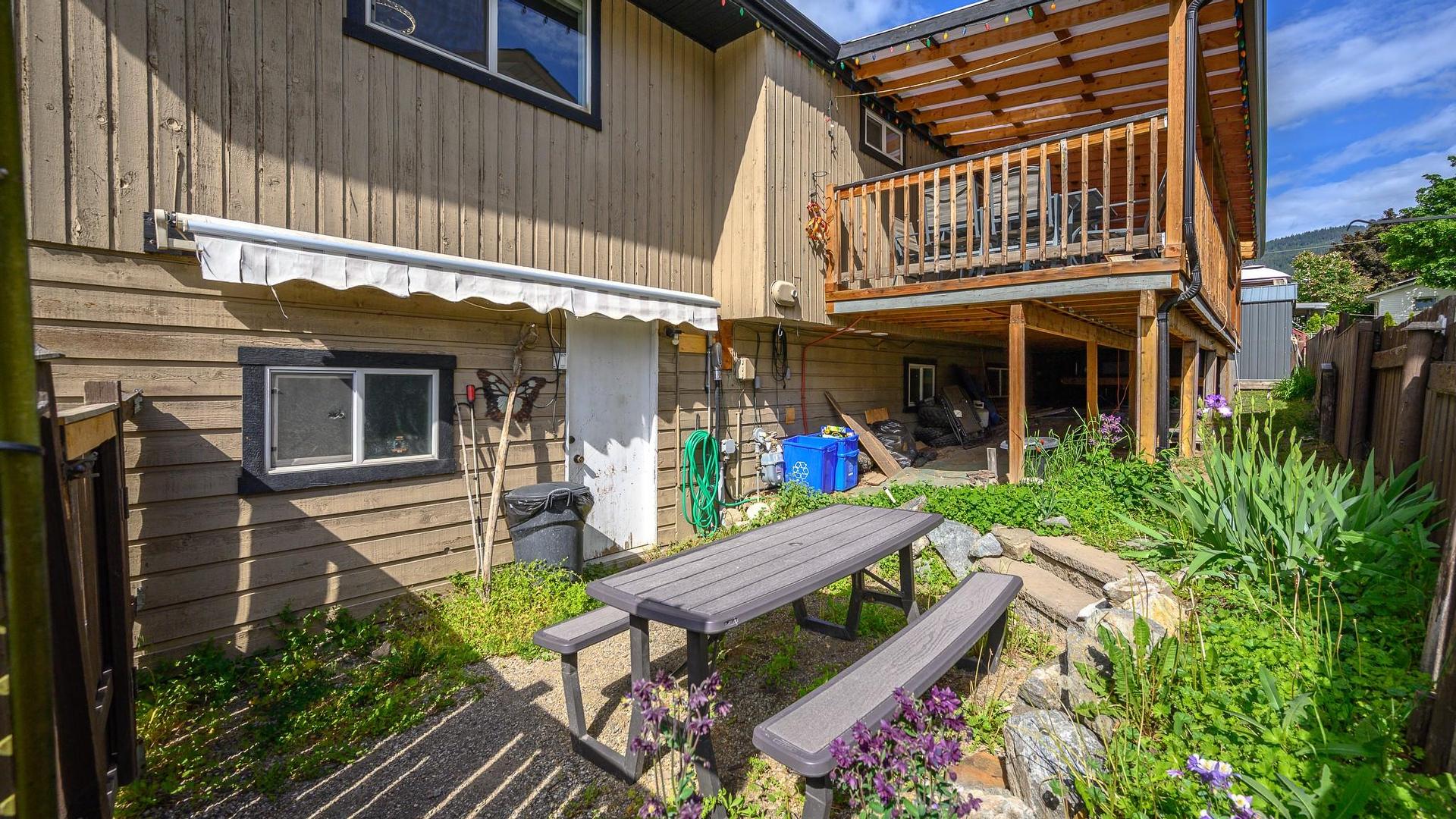 









1206


43

Avenue,
Vernon,




BC
V1T 8C9

