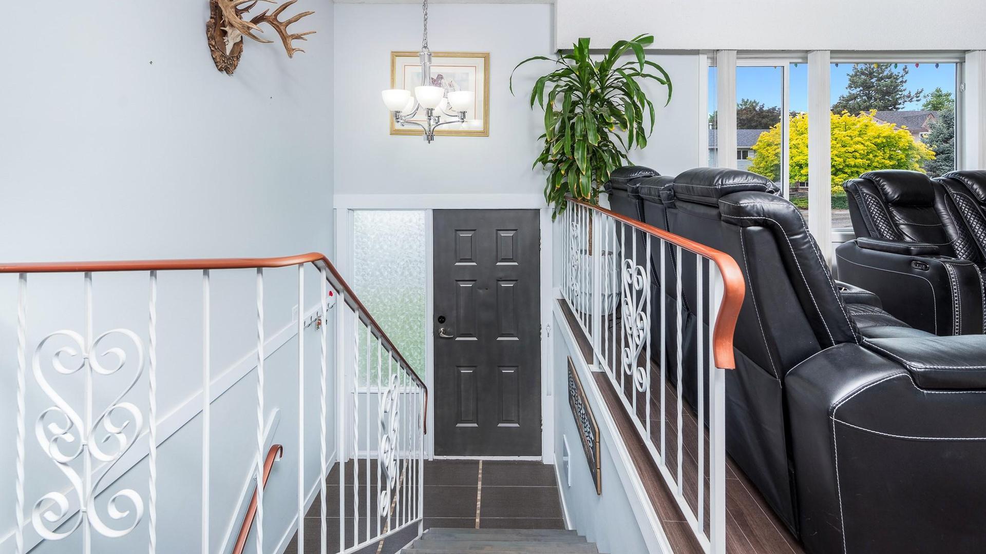 









1206


43

Avenue,
Vernon,




BC
V1T 8C9

