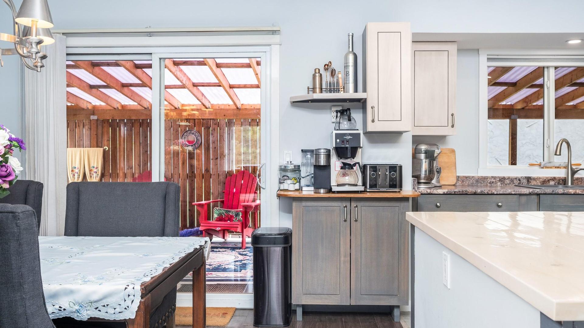 









1206


43

Avenue,
Vernon,




BC
V1T 8C9

