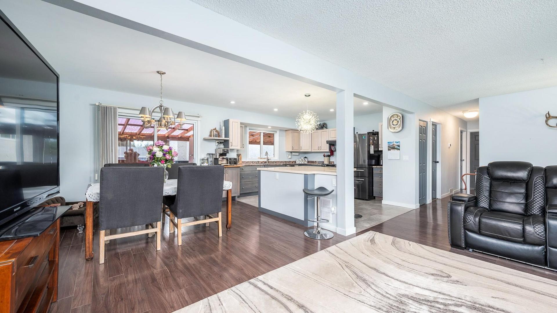 









1206


43

Avenue,
Vernon,




BC
V1T 8C9

