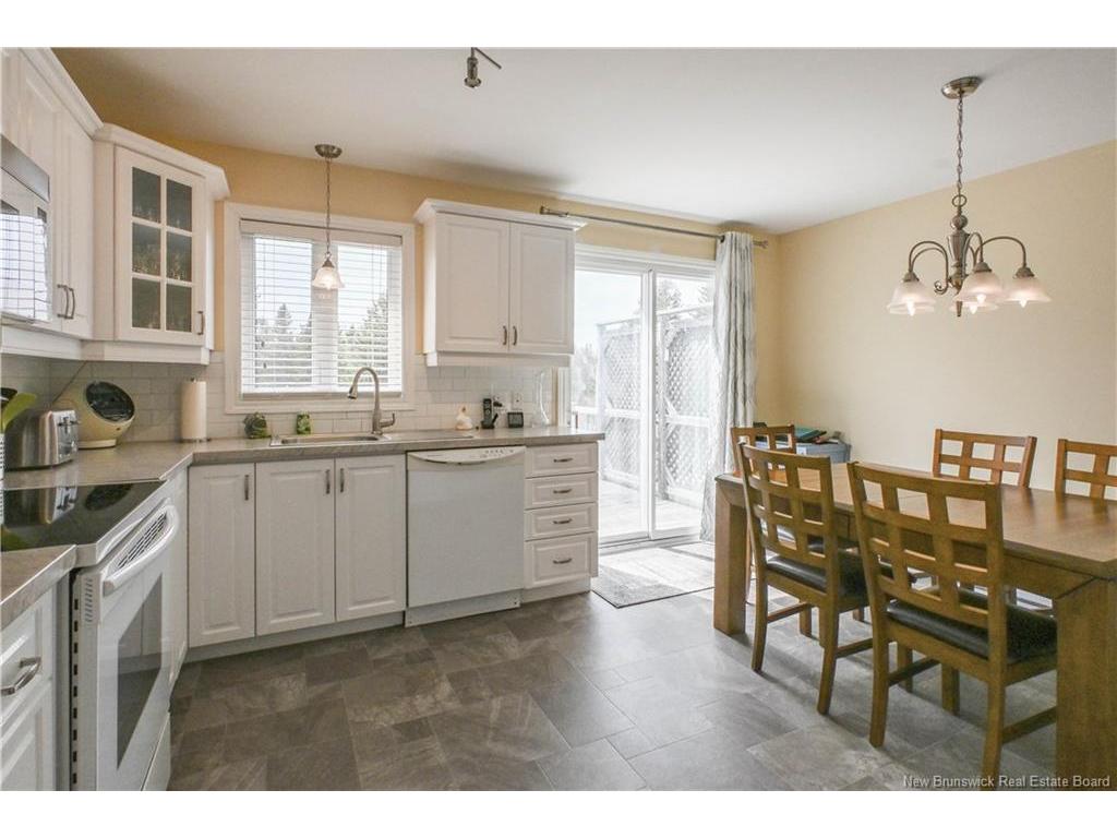 









33


de la Baie

ST,
Maisonnette,




NB
E8N 2A9

