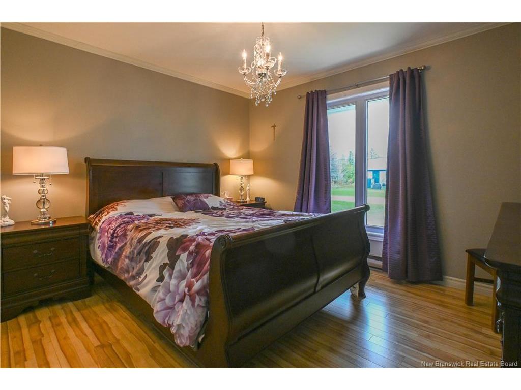 









33


de la Baie

ST,
Maisonnette,




NB
E8N 2A9

