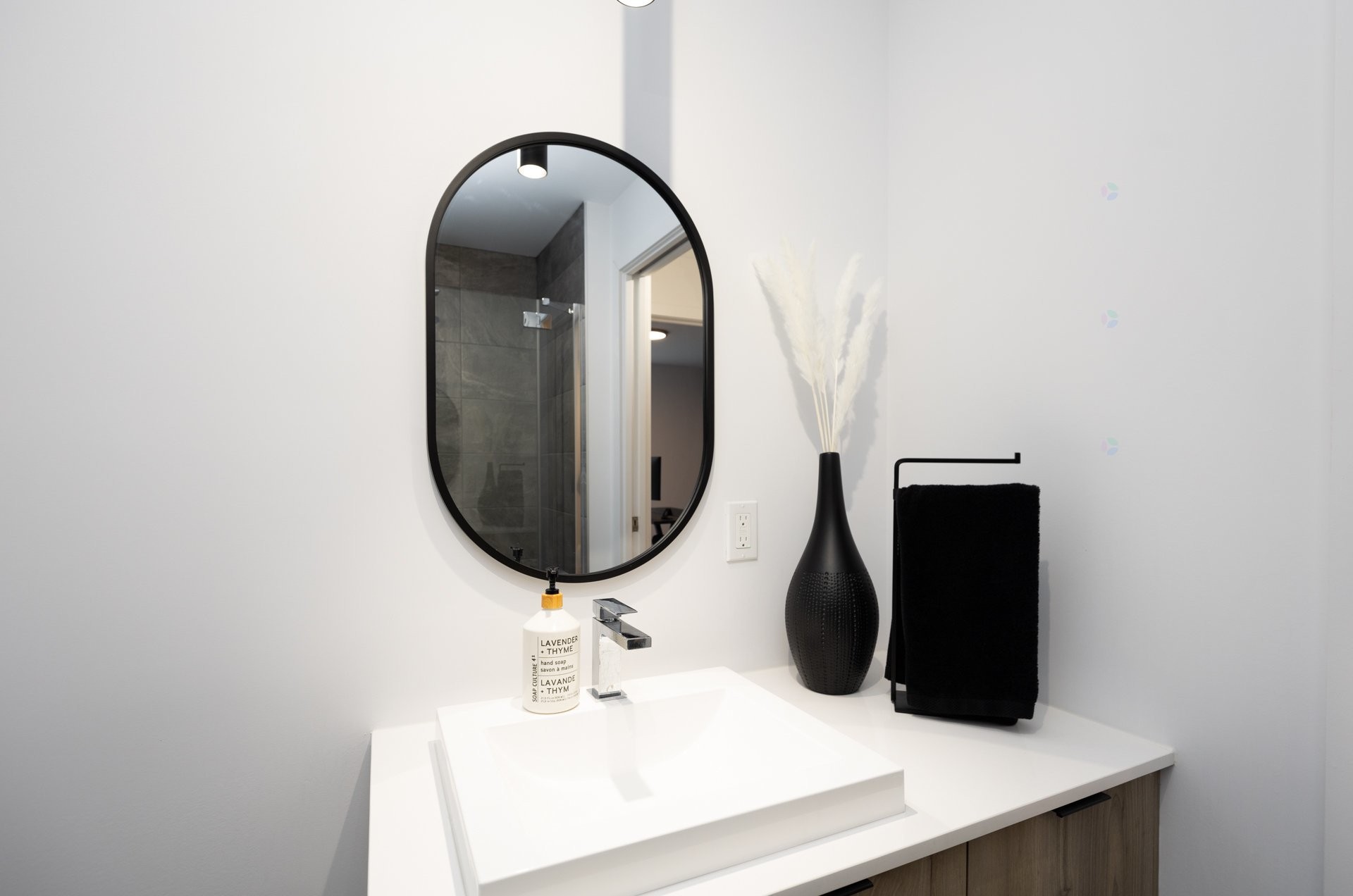 









60


Rue Toe-Blake

, 303,
Vaudreuil-Dorion,




QC
J7V3R6


