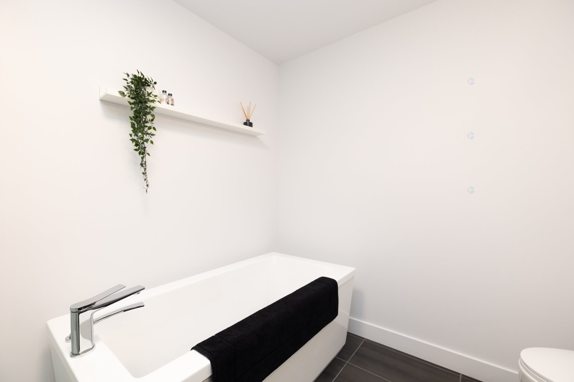 









60


Rue Toe-Blake

, 303,
Vaudreuil-Dorion,




QC
J7V3R6

