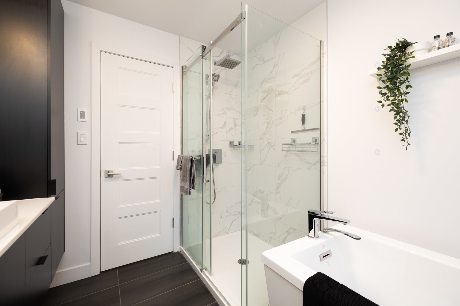 









60


Rue Toe-Blake

, 303,
Vaudreuil-Dorion,




QC
J7V3R6

