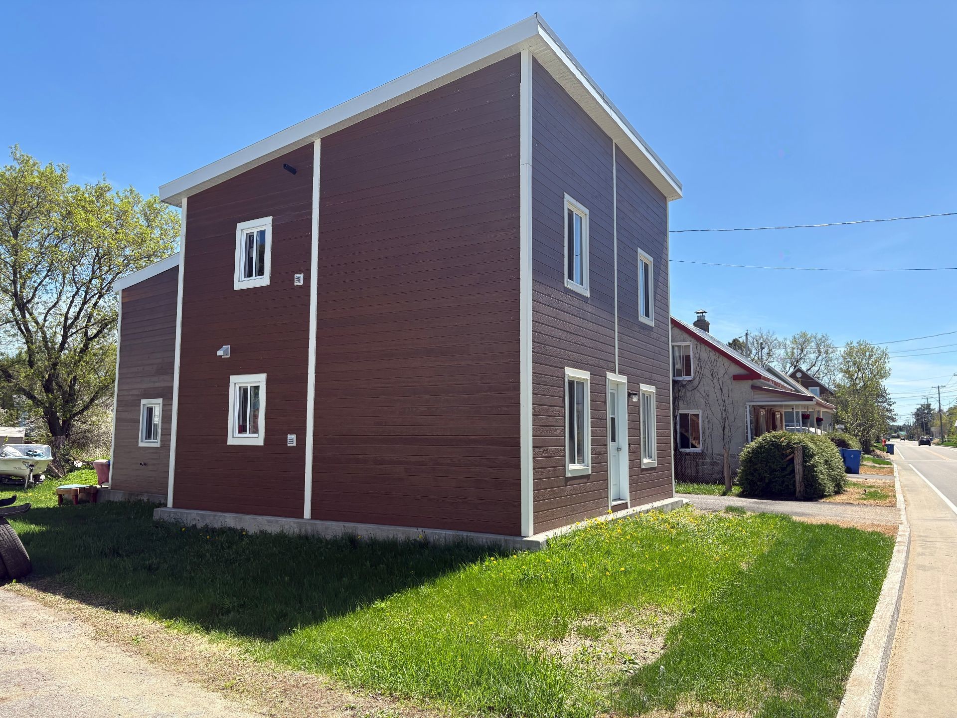 









118

 - 120


Rue Desjardins

,
Mandeville,




QC
J0K1L0

