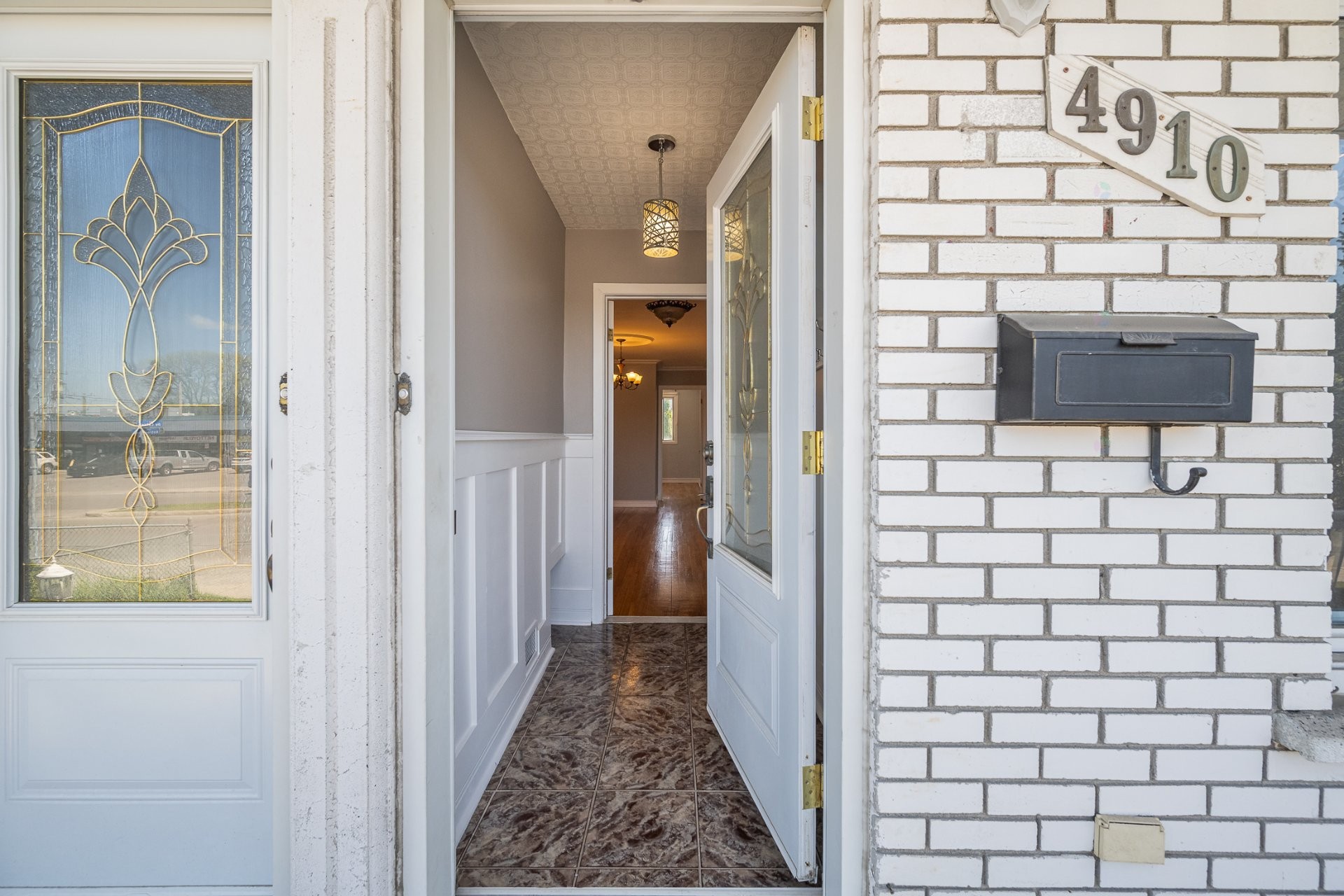 









4910


Boul. Notre-Dame

,
Laval (Chomedey),




QC
H7W1V5

