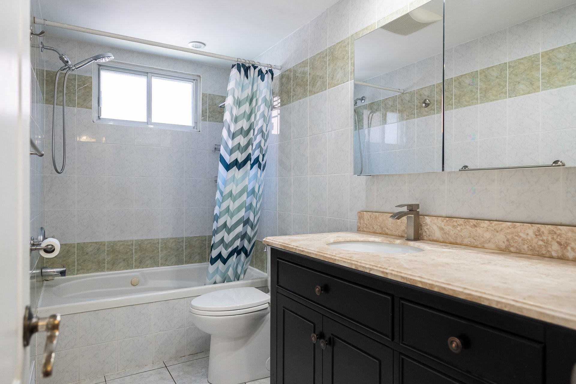 









4910


Boul. Notre-Dame

,
Laval (Chomedey),




QC
H7W1V5

