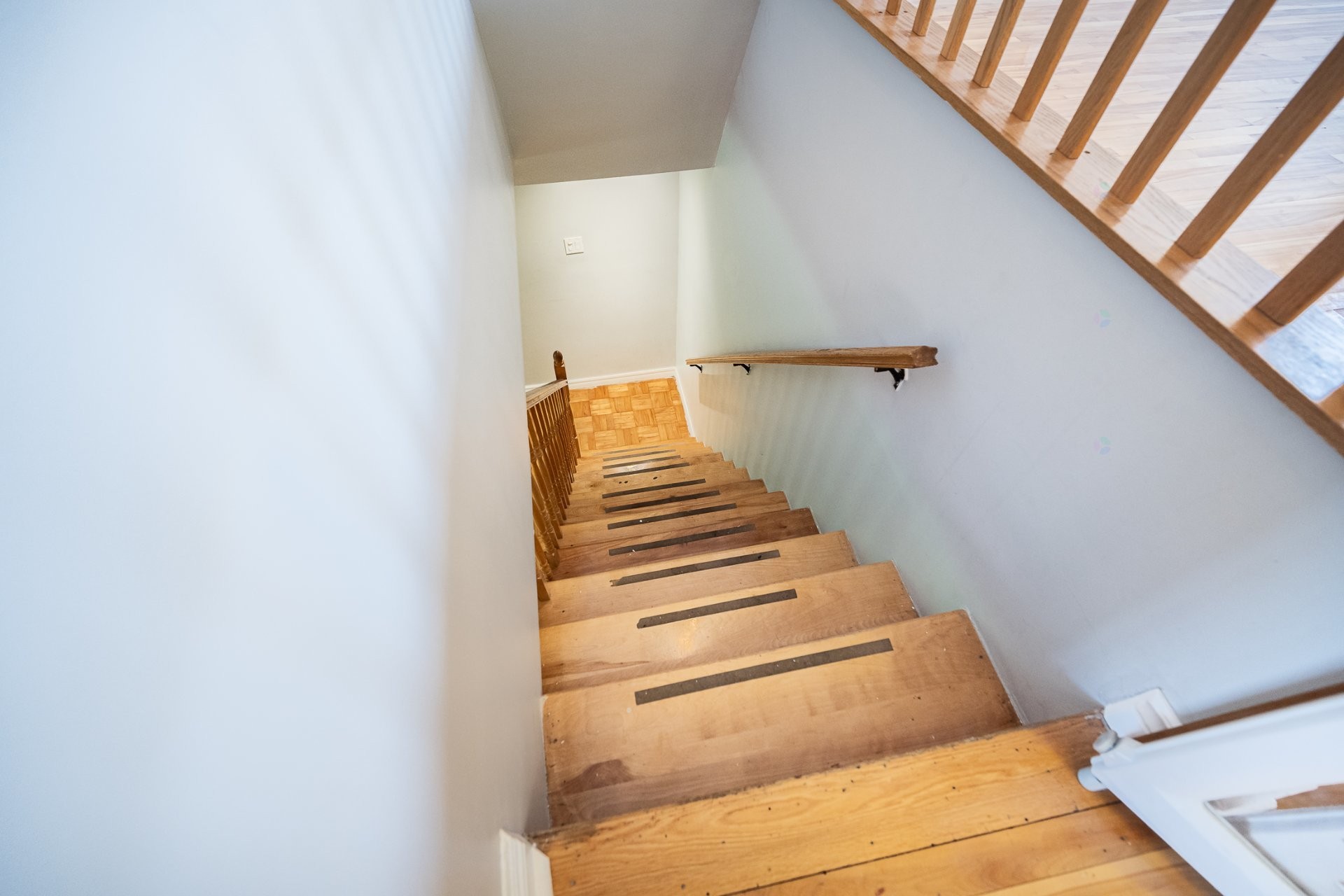 









4910


Boul. Notre-Dame

,
Laval (Chomedey),




QC
H7W1V5

