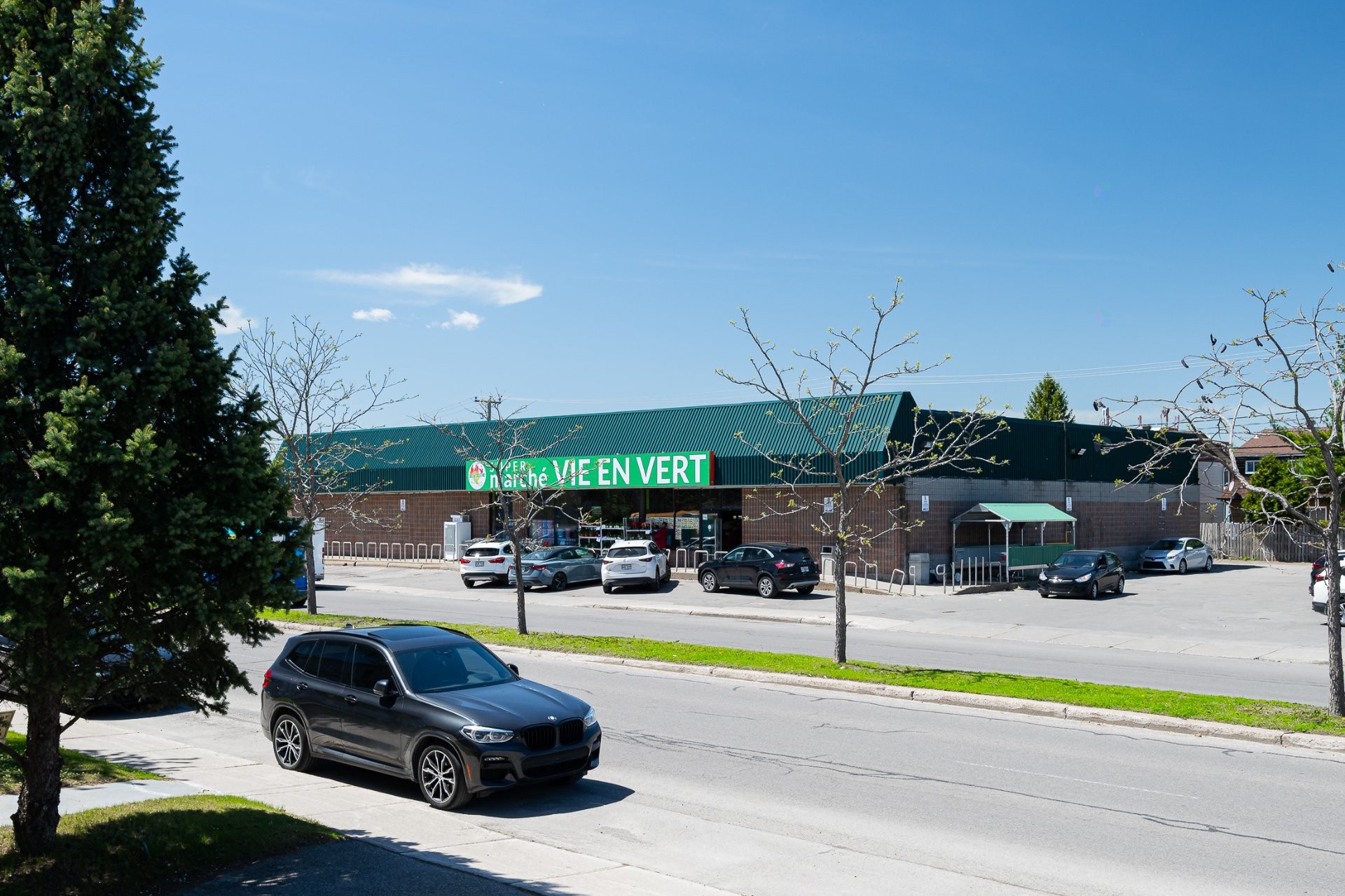 









4910


Boul. Notre-Dame

,
Laval (Chomedey),




QC
H7W1V5

