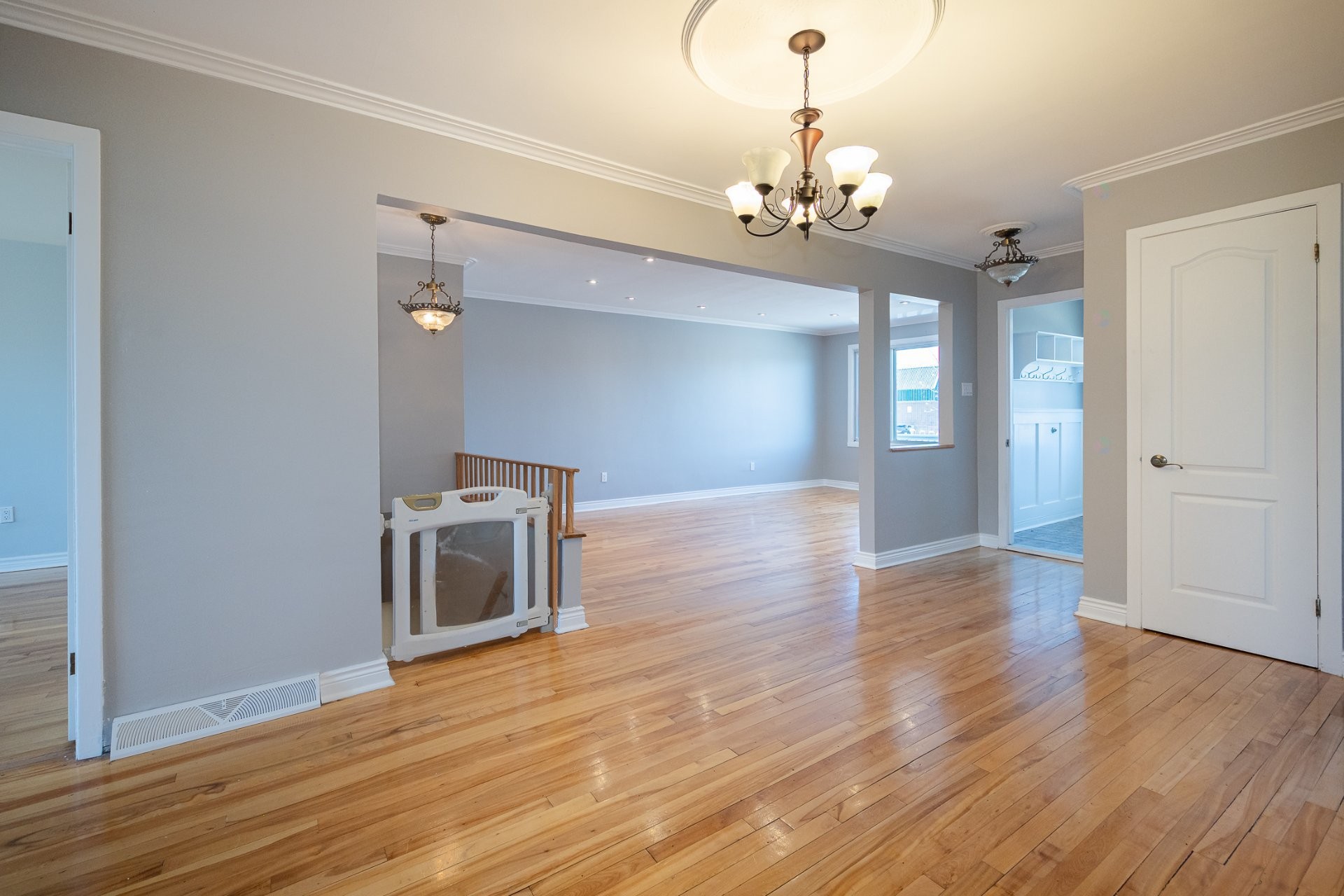 









4910


Boul. Notre-Dame

,
Laval (Chomedey),




QC
H7W1V5


