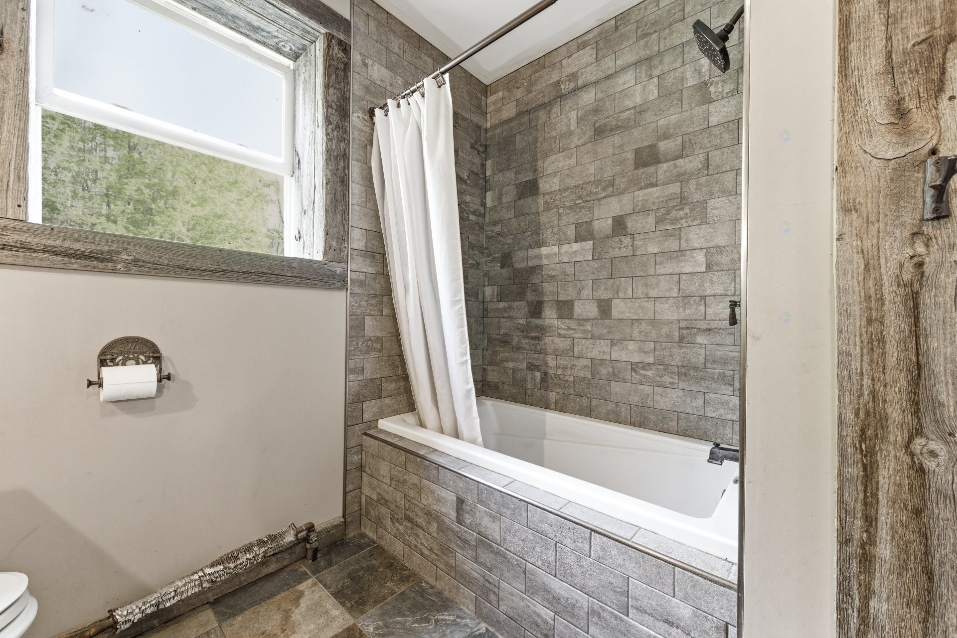 









85


Ch. de Moorehead

,
Clarendon,




QC
J0X1K0

