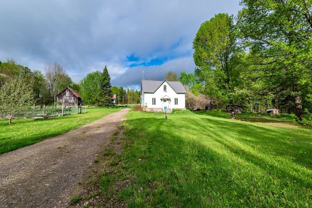 









85


Ch. de Moorehead

,
Clarendon,




QC
J0X1K0

