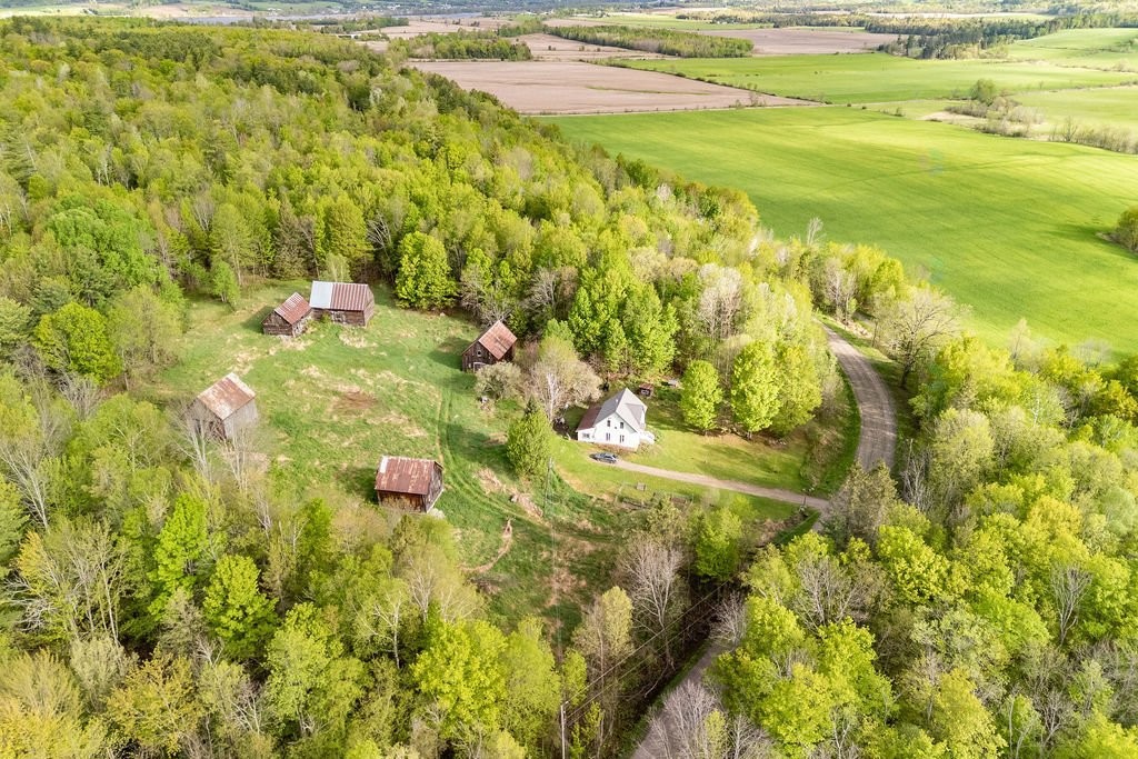 









85


Ch. de Moorehead

,
Clarendon,




QC
J0X1K0

