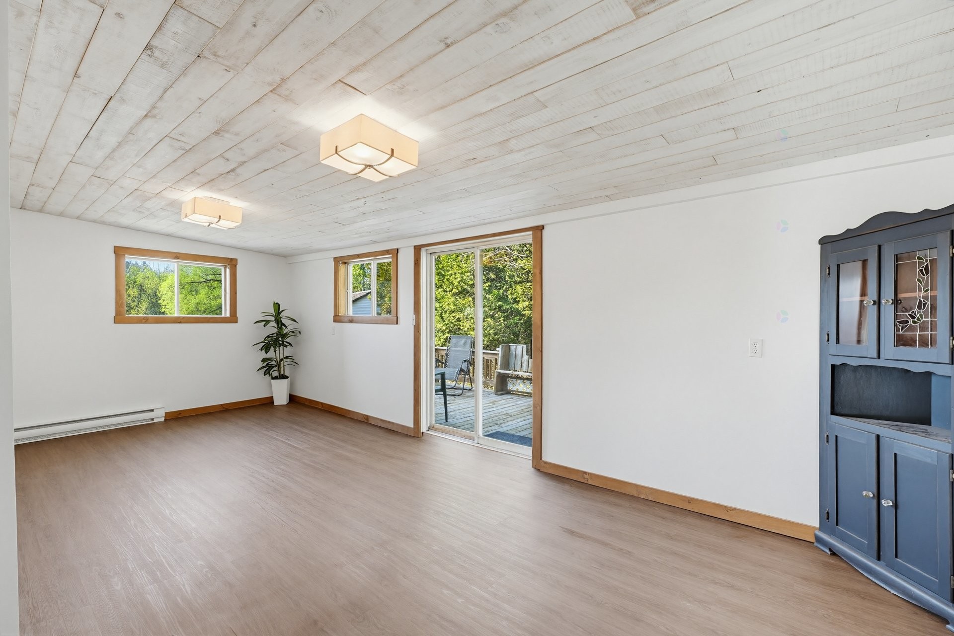 









23


Rue des Saules

,
Notre-Dame-de-la-Salette,




QC
J0X2L0

