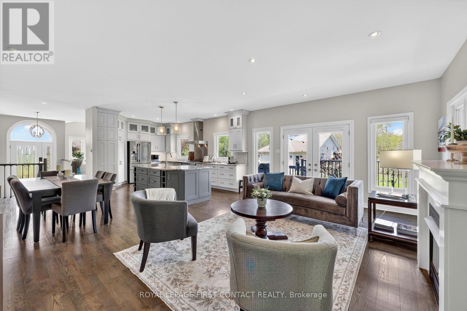 












43 BOYD CRESCENT

,
Oro-Medonte,




Ontario
L0K1N0

