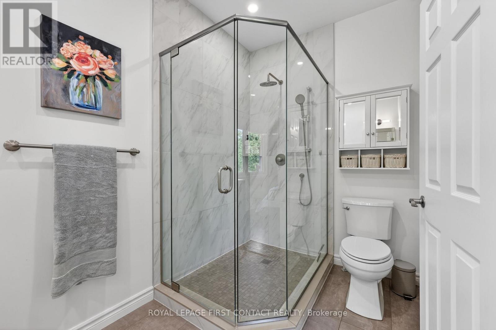 












43 BOYD CRESCENT

,
Oro-Medonte,




Ontario
L0K1N0

