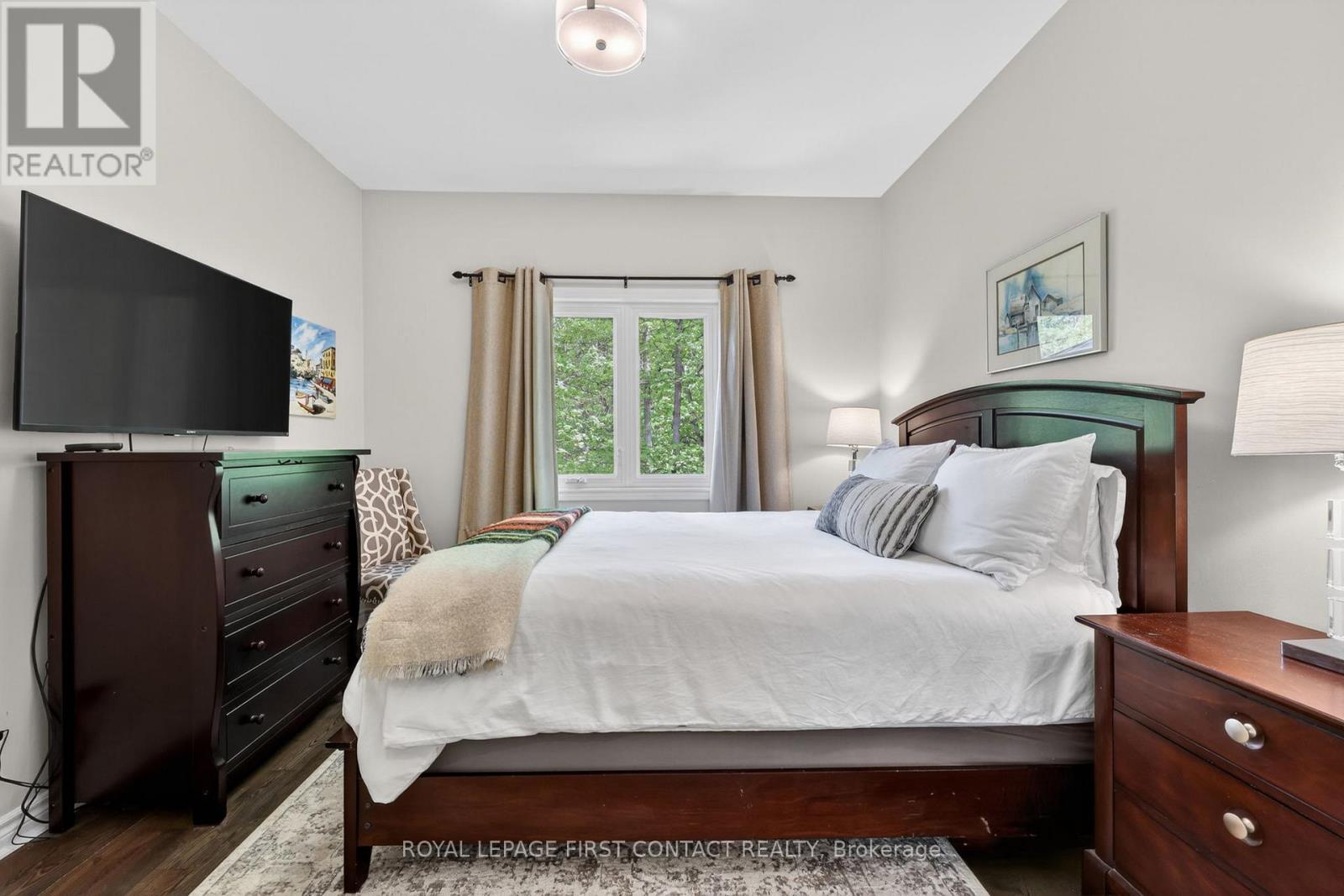 












43 BOYD CRESCENT

,
Oro-Medonte,




Ontario
L0K1N0

