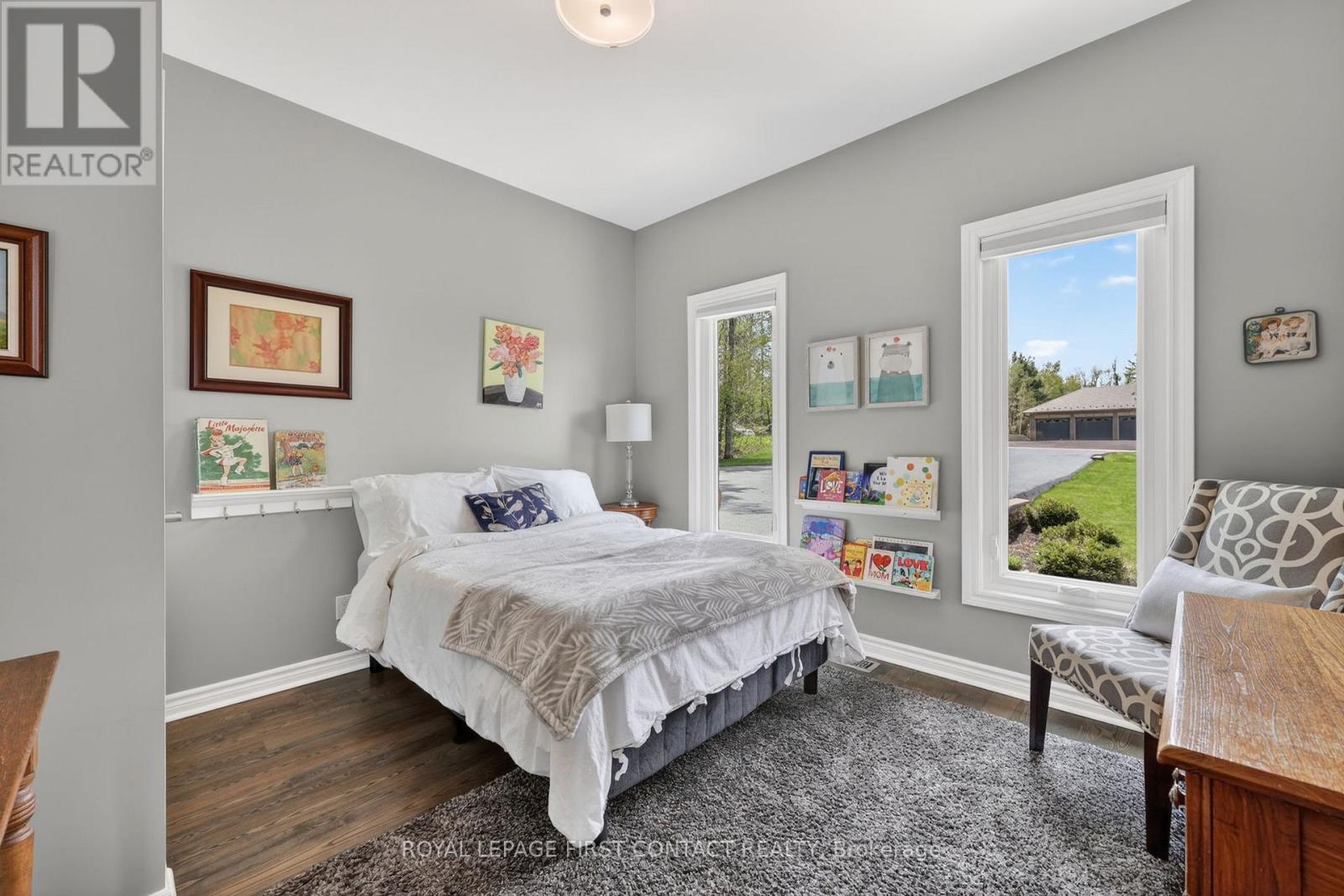 












43 BOYD CRESCENT

,
Oro-Medonte,




Ontario
L0K1N0

