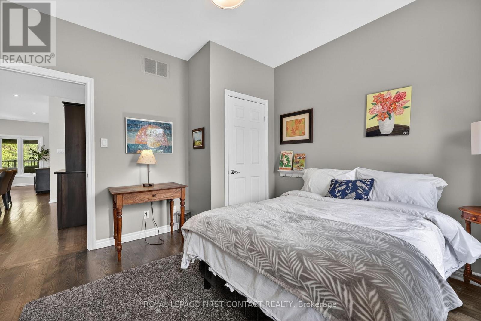 












43 BOYD CRESCENT

,
Oro-Medonte,




Ontario
L0K1N0

