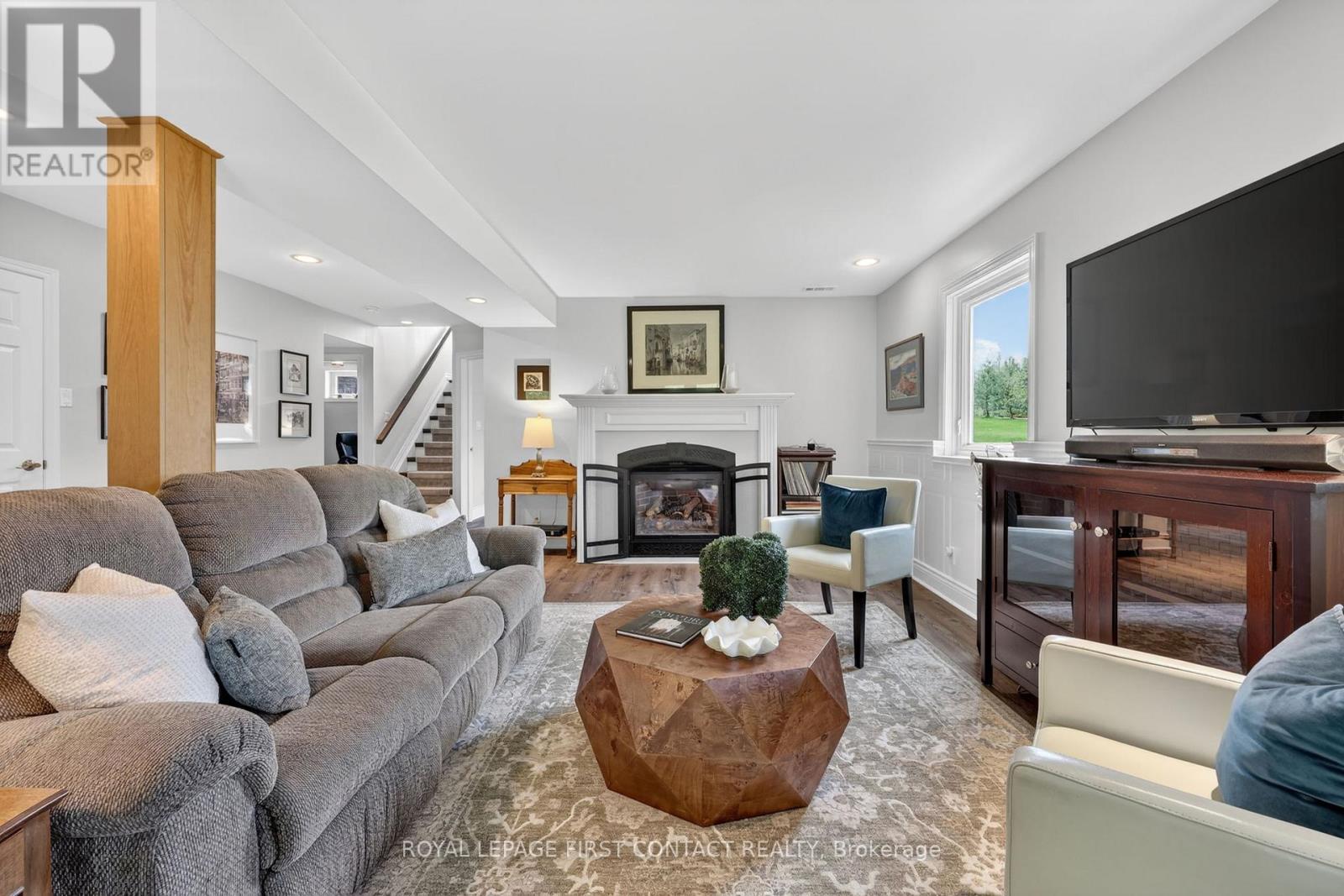 












43 BOYD CRESCENT

,
Oro-Medonte,




Ontario
L0K1N0

