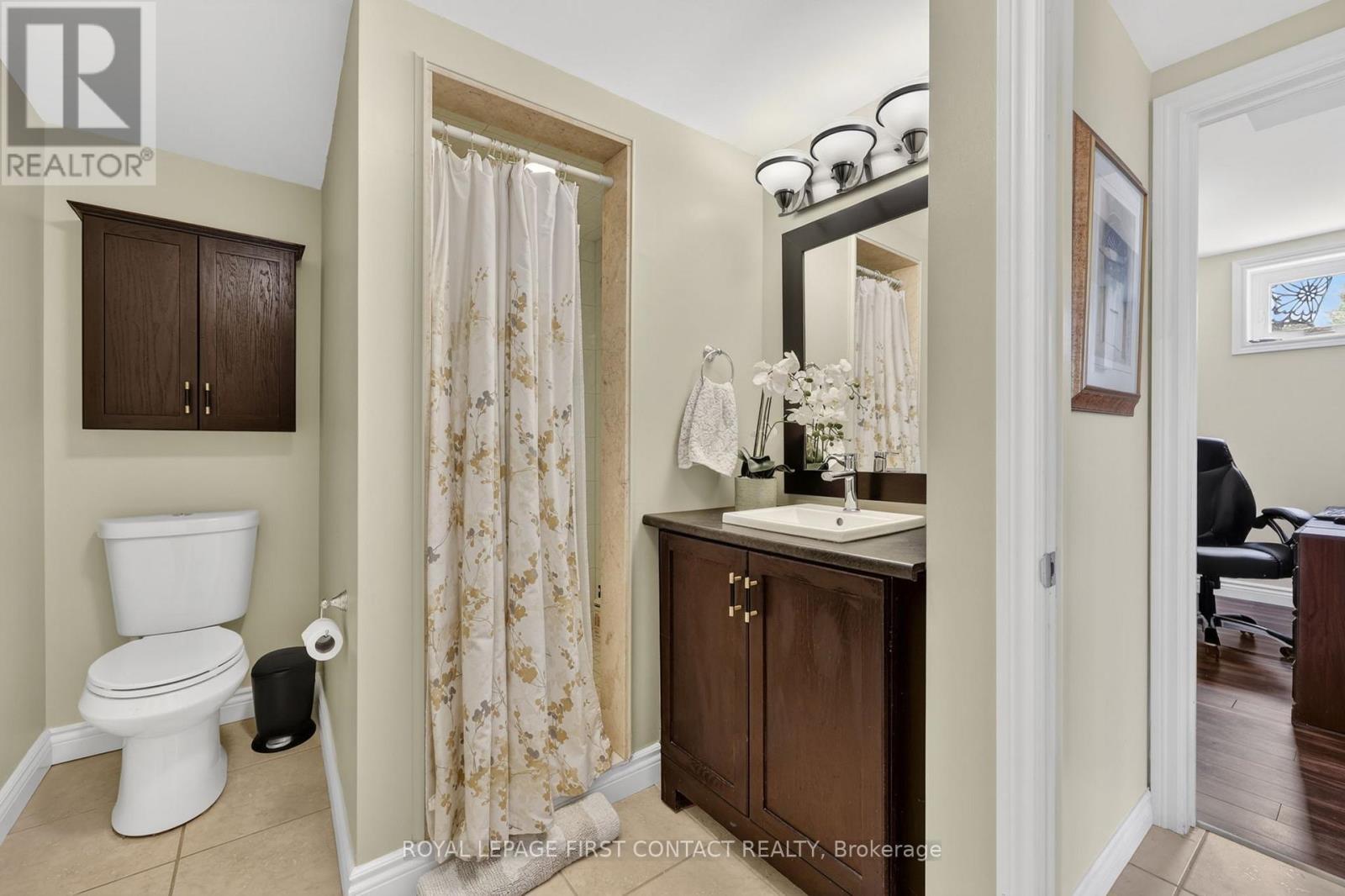 












43 BOYD CRESCENT

,
Oro-Medonte,




Ontario
L0K1N0

