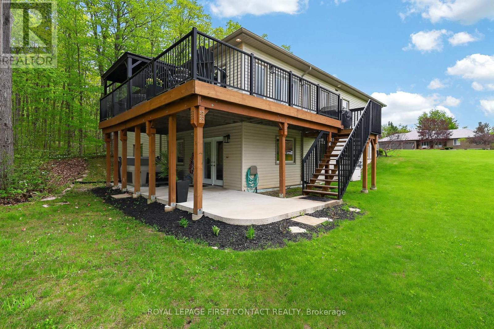 












43 BOYD CRESCENT

,
Oro-Medonte,




Ontario
L0K1N0

