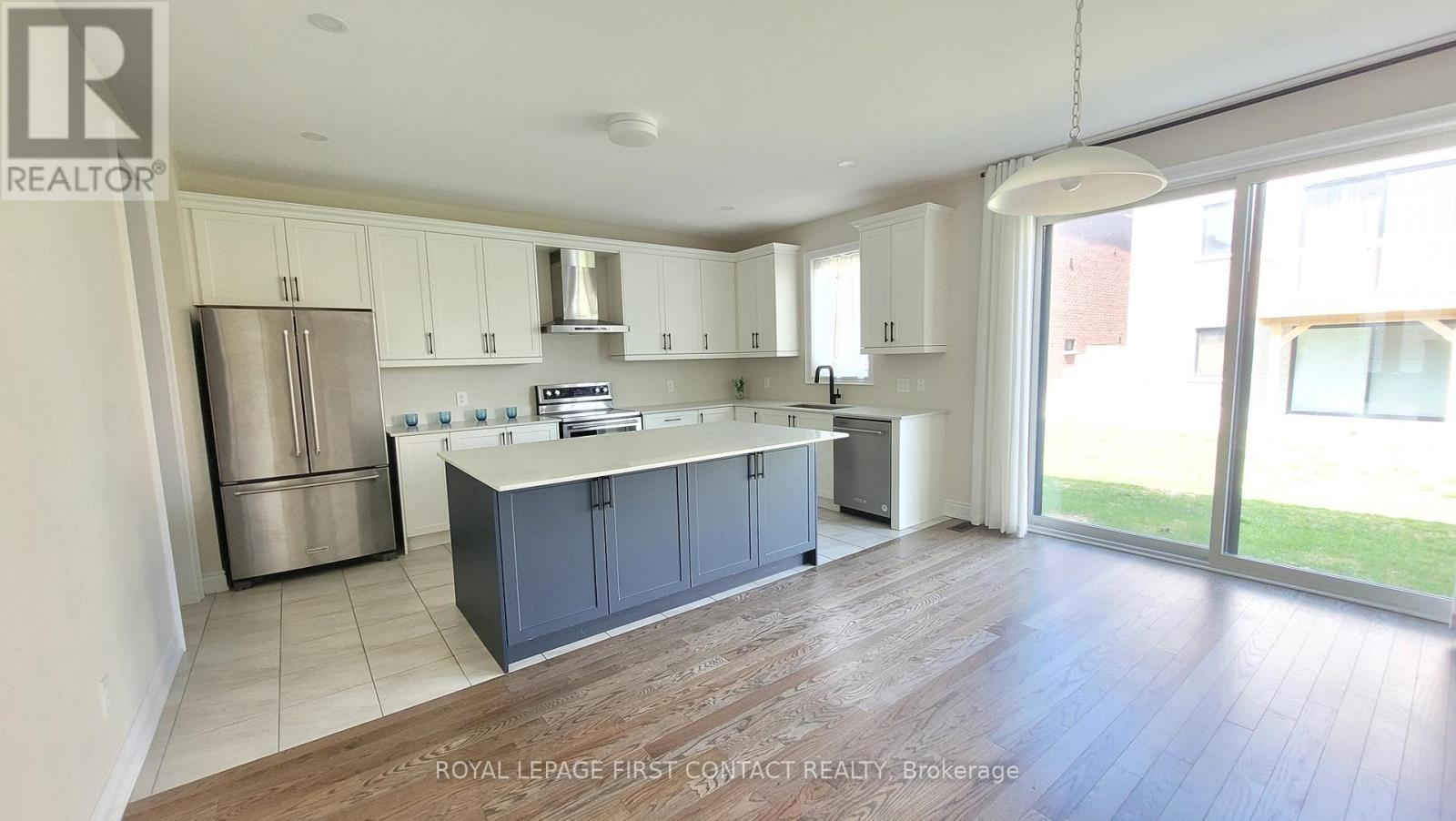












113 BEARBERRY ROAD

,
Springwater,




Ontario
L0L1Y3

