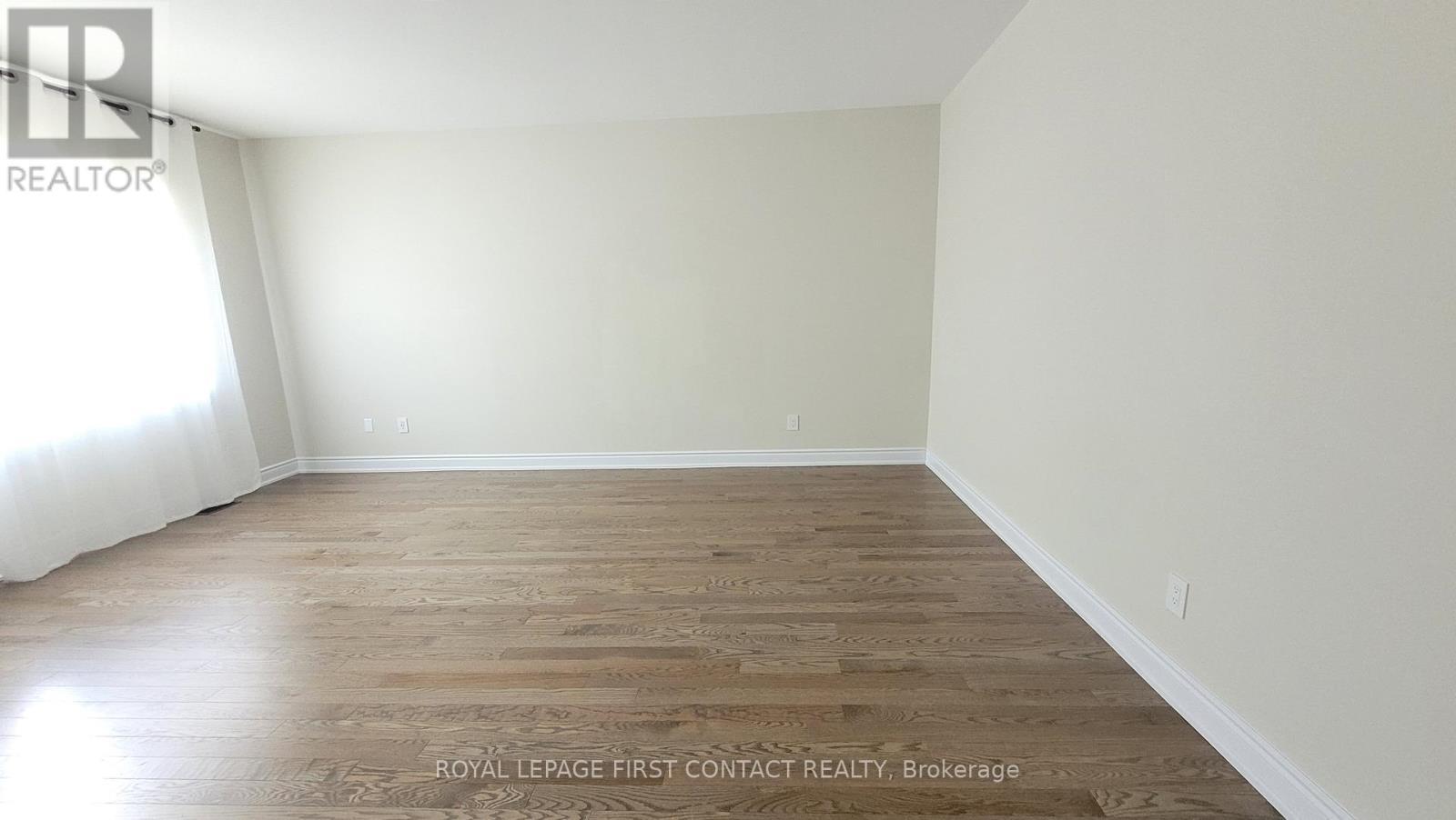 












113 BEARBERRY ROAD

,
Springwater,




Ontario
L0L1Y3

