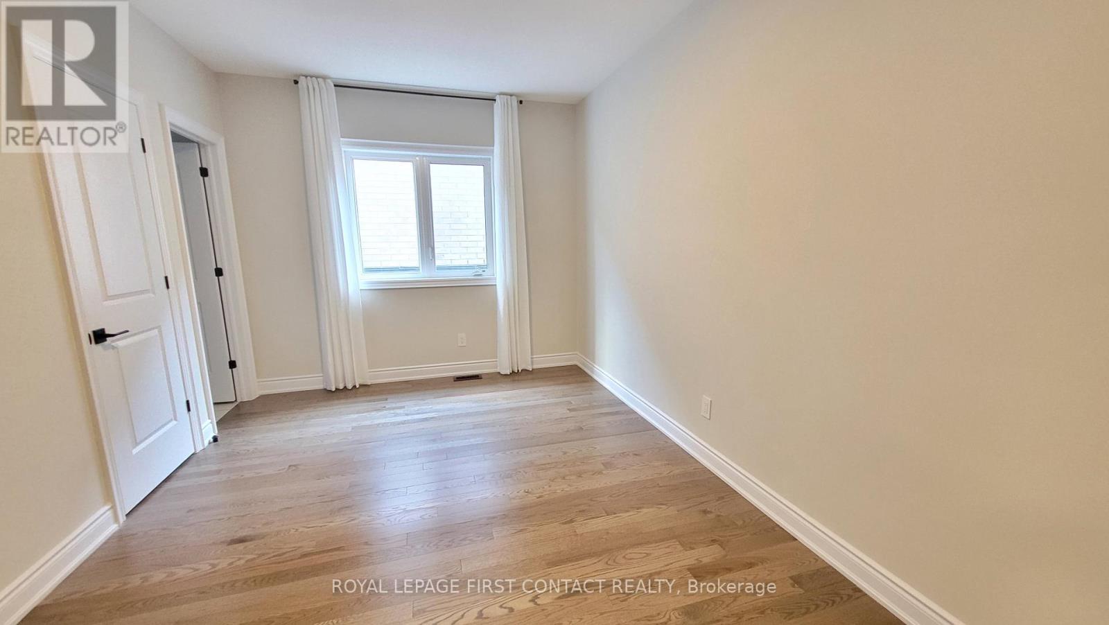 












113 BEARBERRY ROAD

,
Springwater,




Ontario
L0L1Y3

