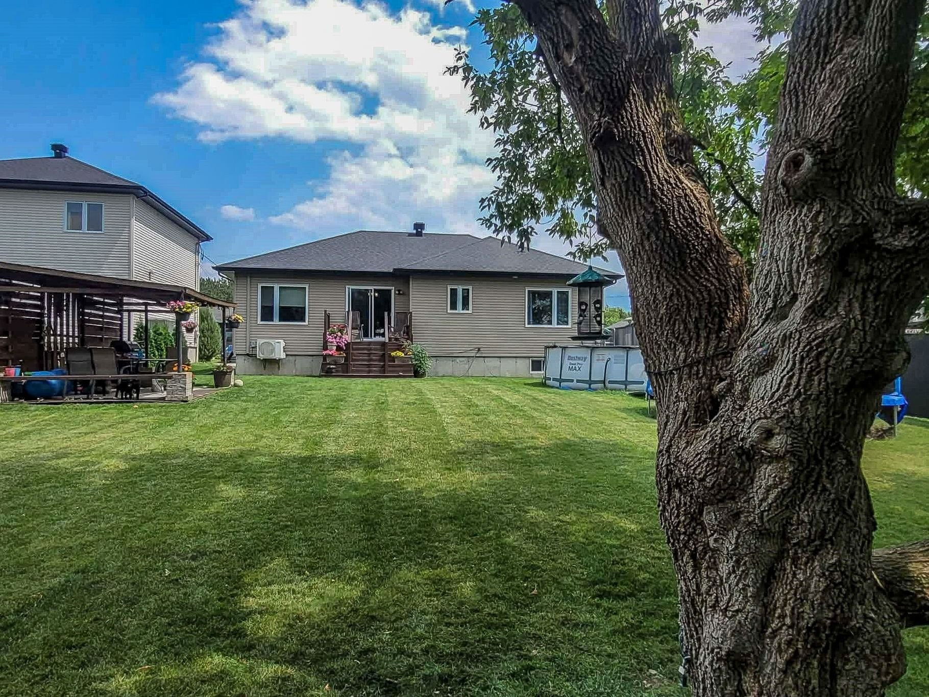 









409


Rue Boulais

,
Saint-Alexandre,




QC
J0J1S0

