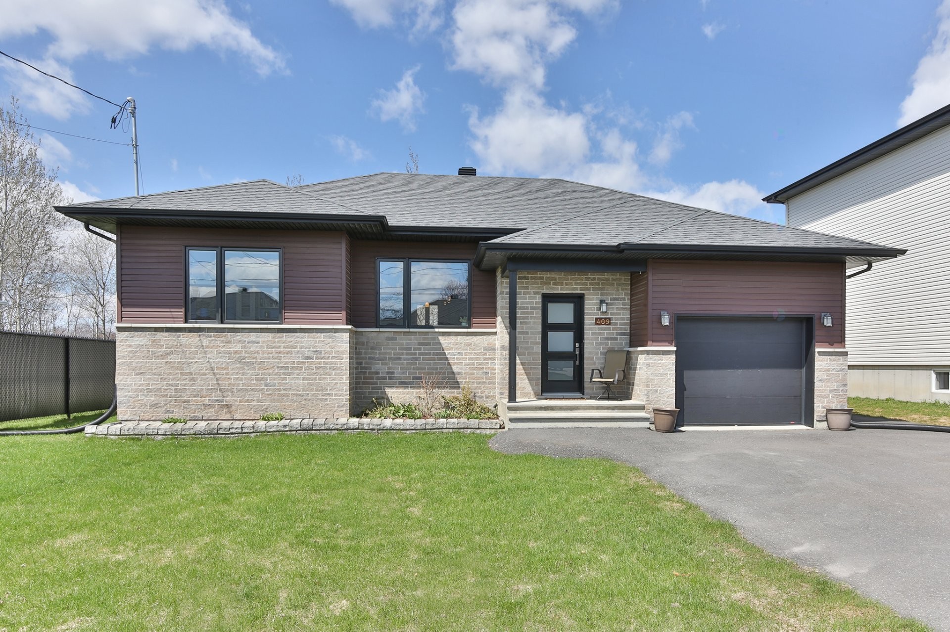 









409


Rue Boulais

,
Saint-Alexandre,




QC
J0J1S0


