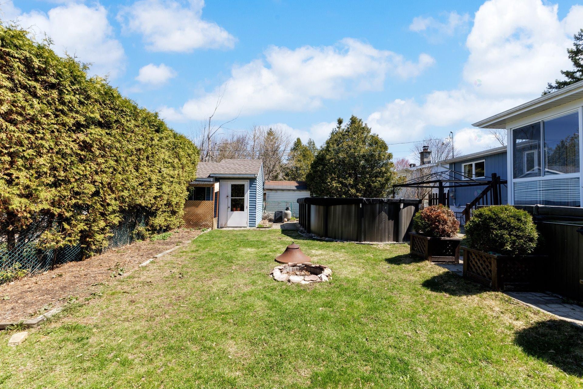 









67


22e Avenue

,
Pincourt,




QC
J7W4S2

