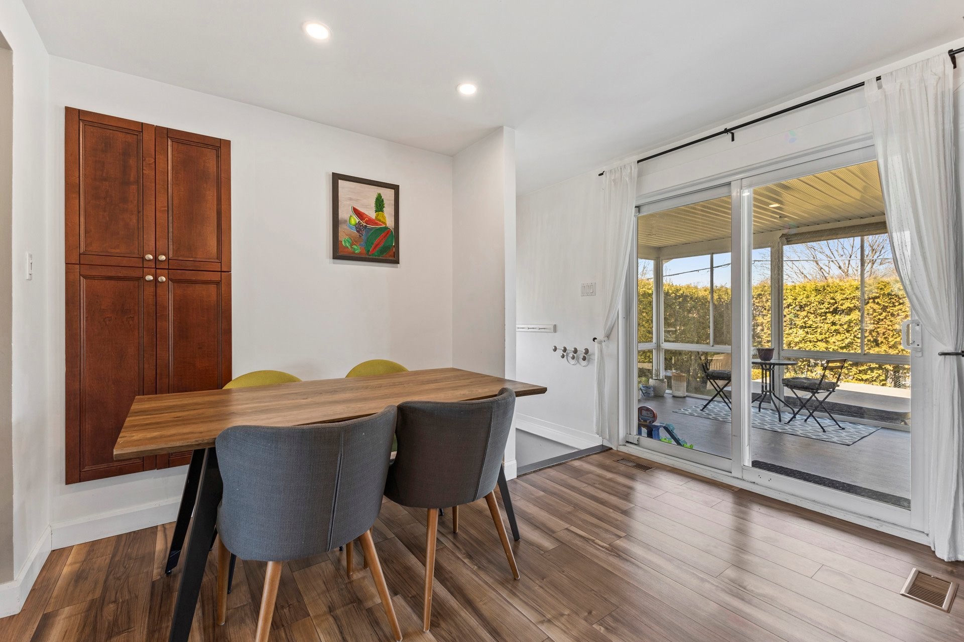 









67


22e Avenue

,
Pincourt,




QC
J7W4S2

