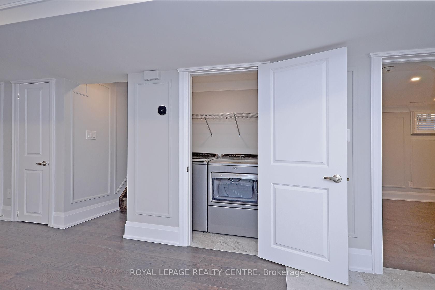 









326


Slade

Crescent, Lower,
Oakville,




ON
L6K 3R4

