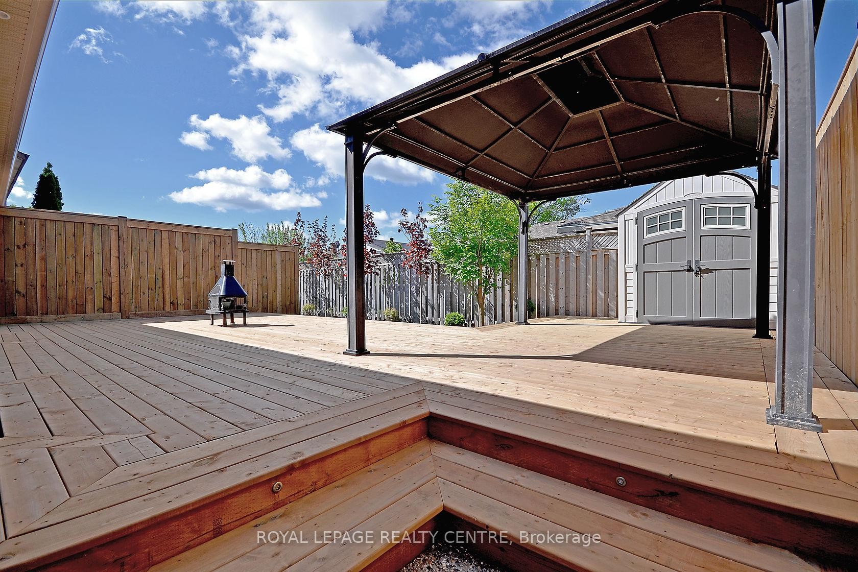 









326


Slade

Crescent, Lower,
Oakville,




ON
L6K 3R4

