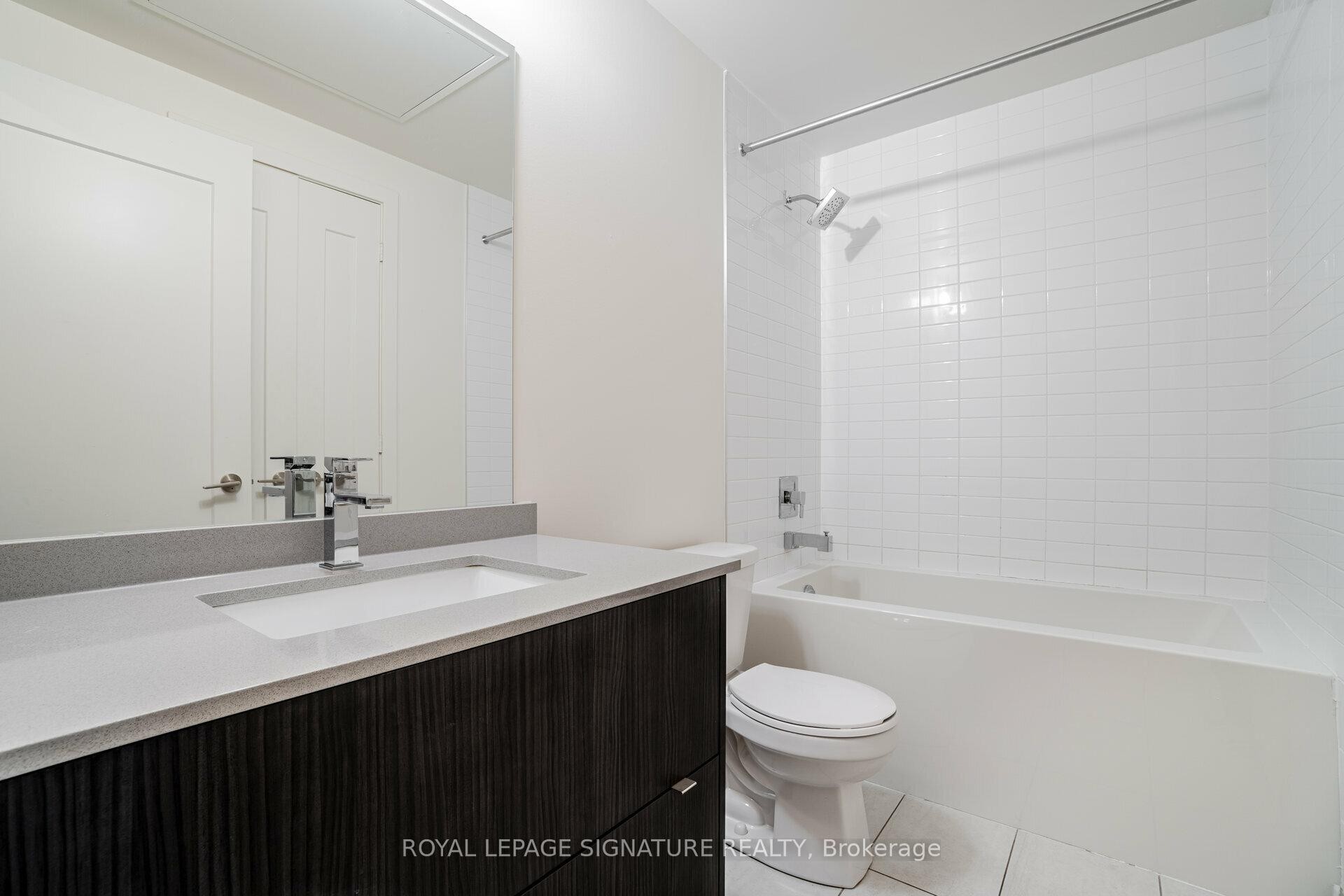 









330


Richmond

Street West, 811,
Toronto,




ON
M5V 1X2

