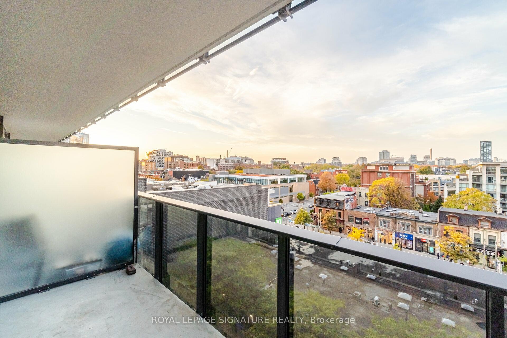 









330


Richmond

Street West, 811,
Toronto,




ON
M5V 1X2

