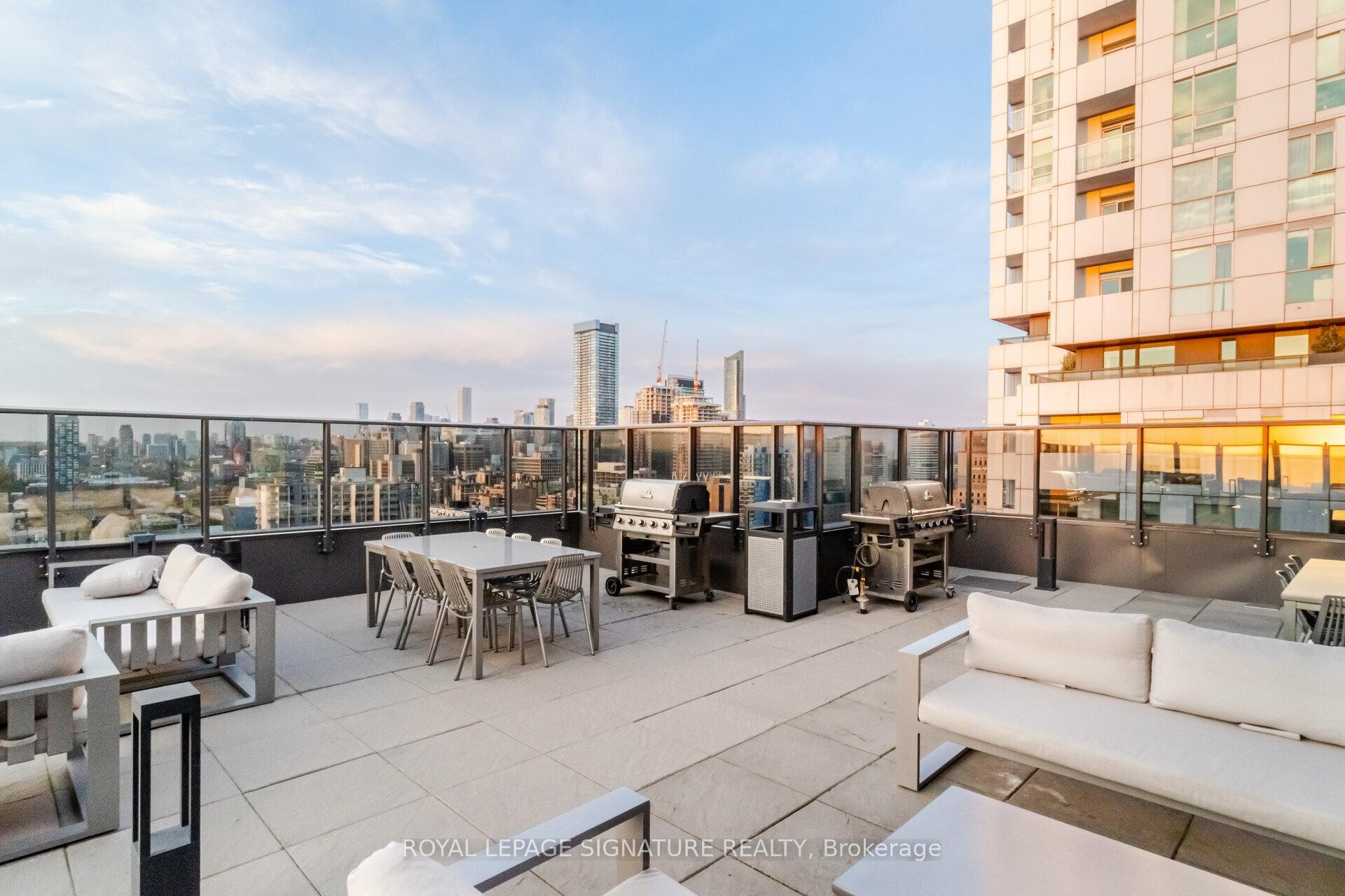 









330


Richmond

Street West, 811,
Toronto,




ON
M5V 1X2

