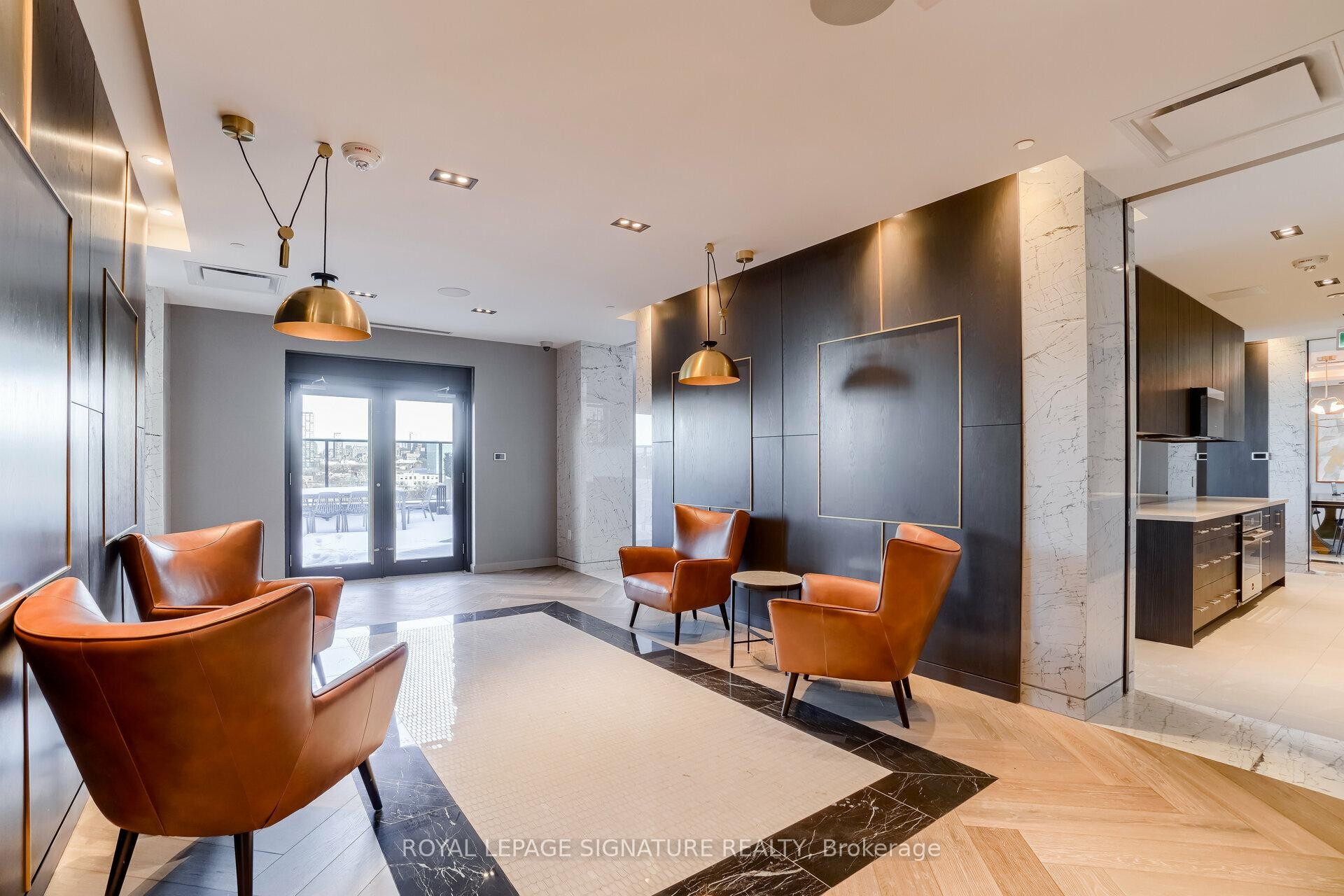 









330


Richmond

Street West, 811,
Toronto,




ON
M5V 1X2

