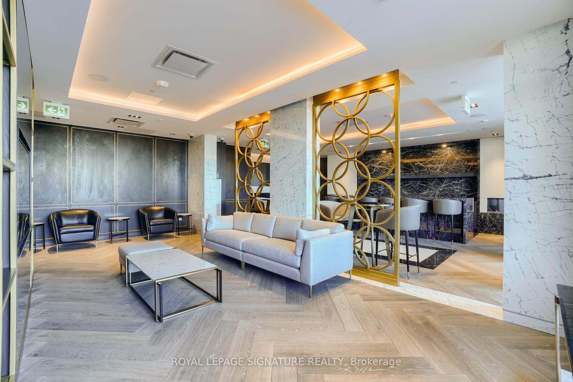 









330


Richmond

Street West, 811,
Toronto,




ON
M5V 1X2

