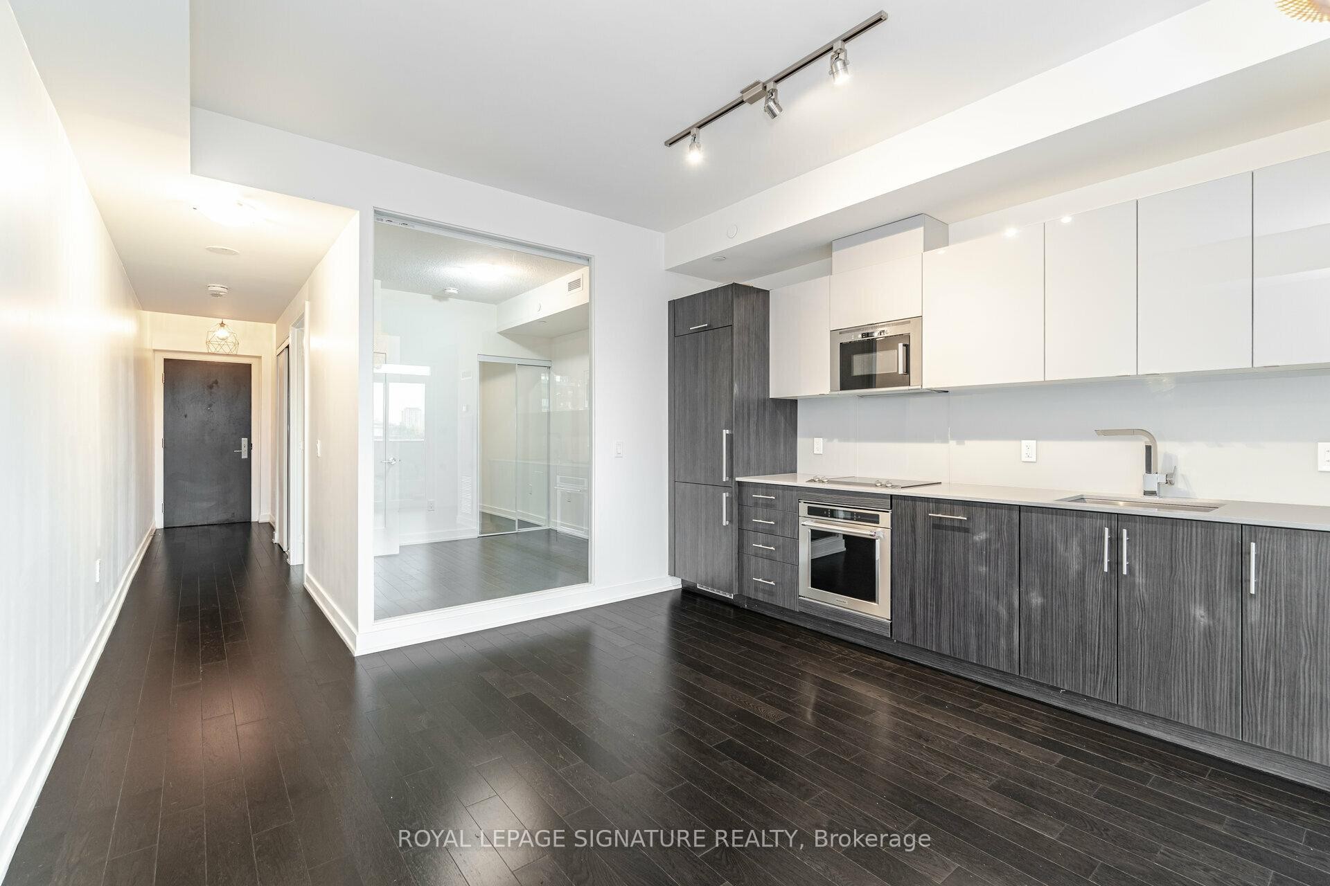 









330


Richmond

Street West, 811,
Toronto,




ON
M5V 1X2

