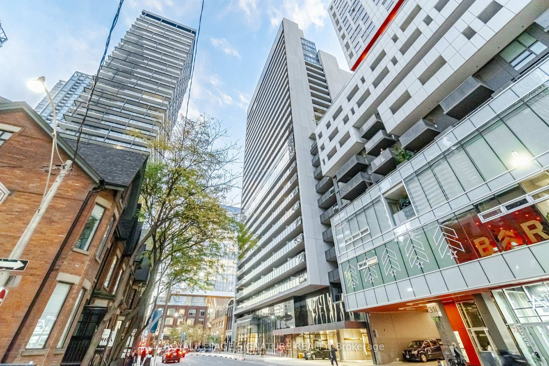 









330


Richmond

Street West, 811,
Toronto,




ON
M5V 1X2

