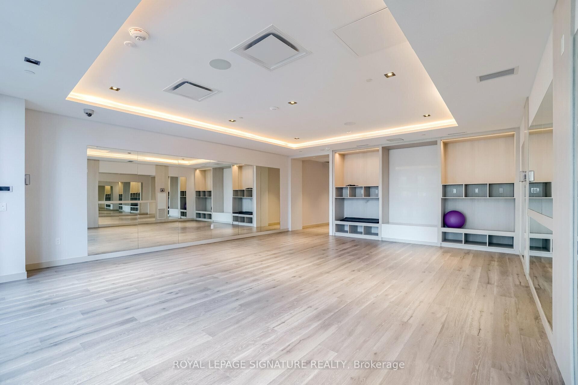 









330


Richmond

Street West, 811,
Toronto,




ON
M5V 1X2

