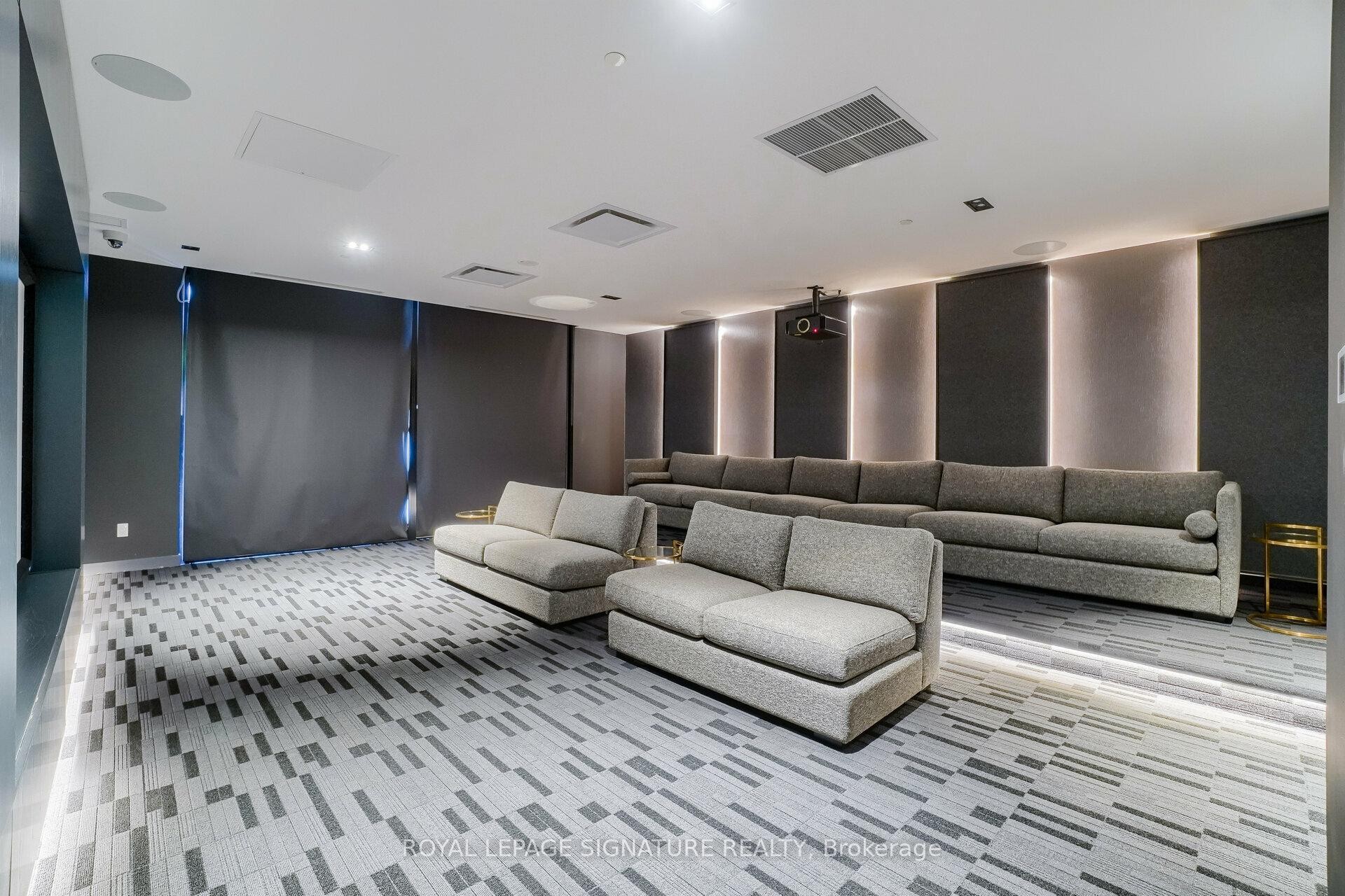 









330


Richmond

Street West, 811,
Toronto,




ON
M5V 1X2


