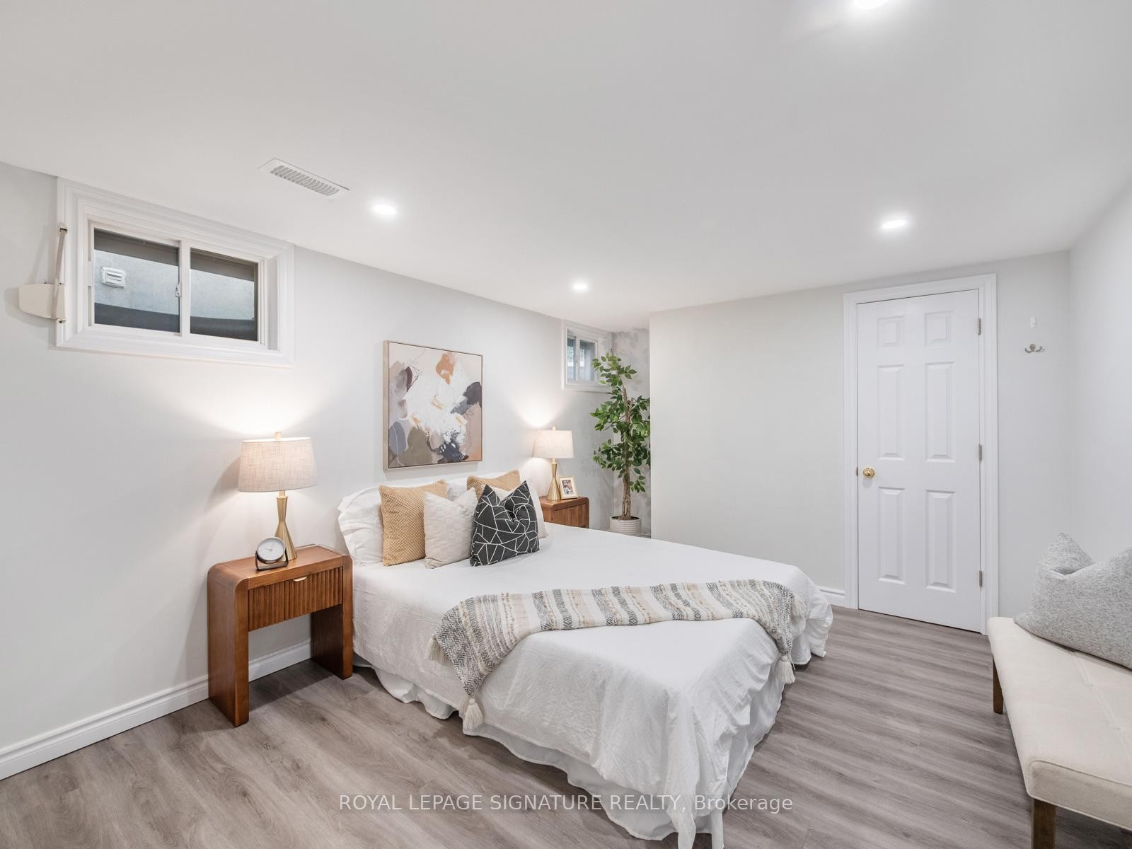 









31


Birchard

Street,
Toronto,




ON
M1T 1Z3

