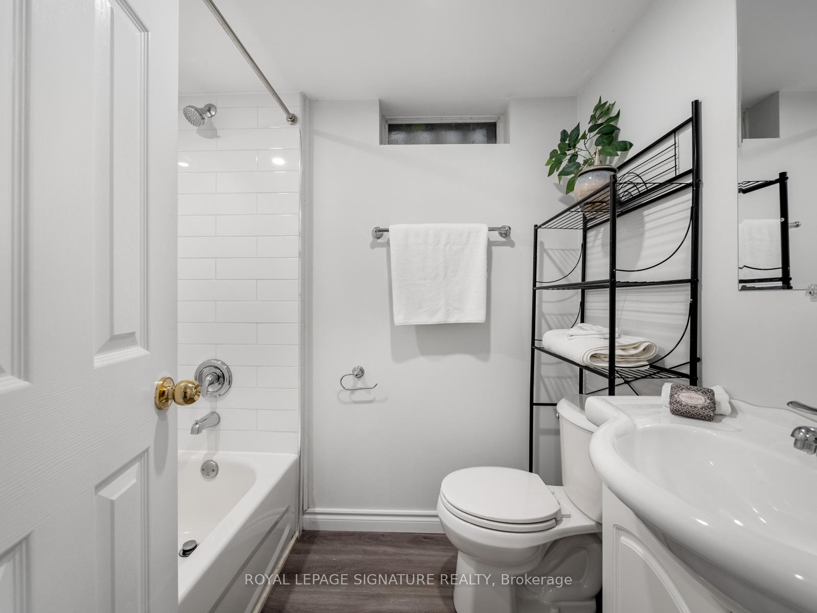 









31


Birchard

Street,
Toronto,




ON
M1T 1Z3

