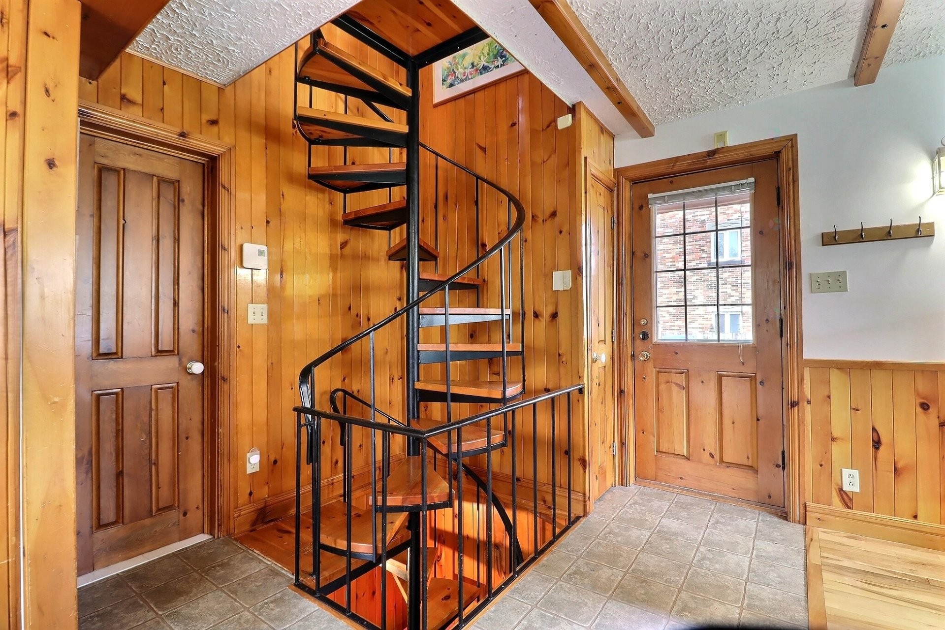 









6302


Rue des Wapitis

,
Québec (Charlesbourg),




QC
G1G1G4

