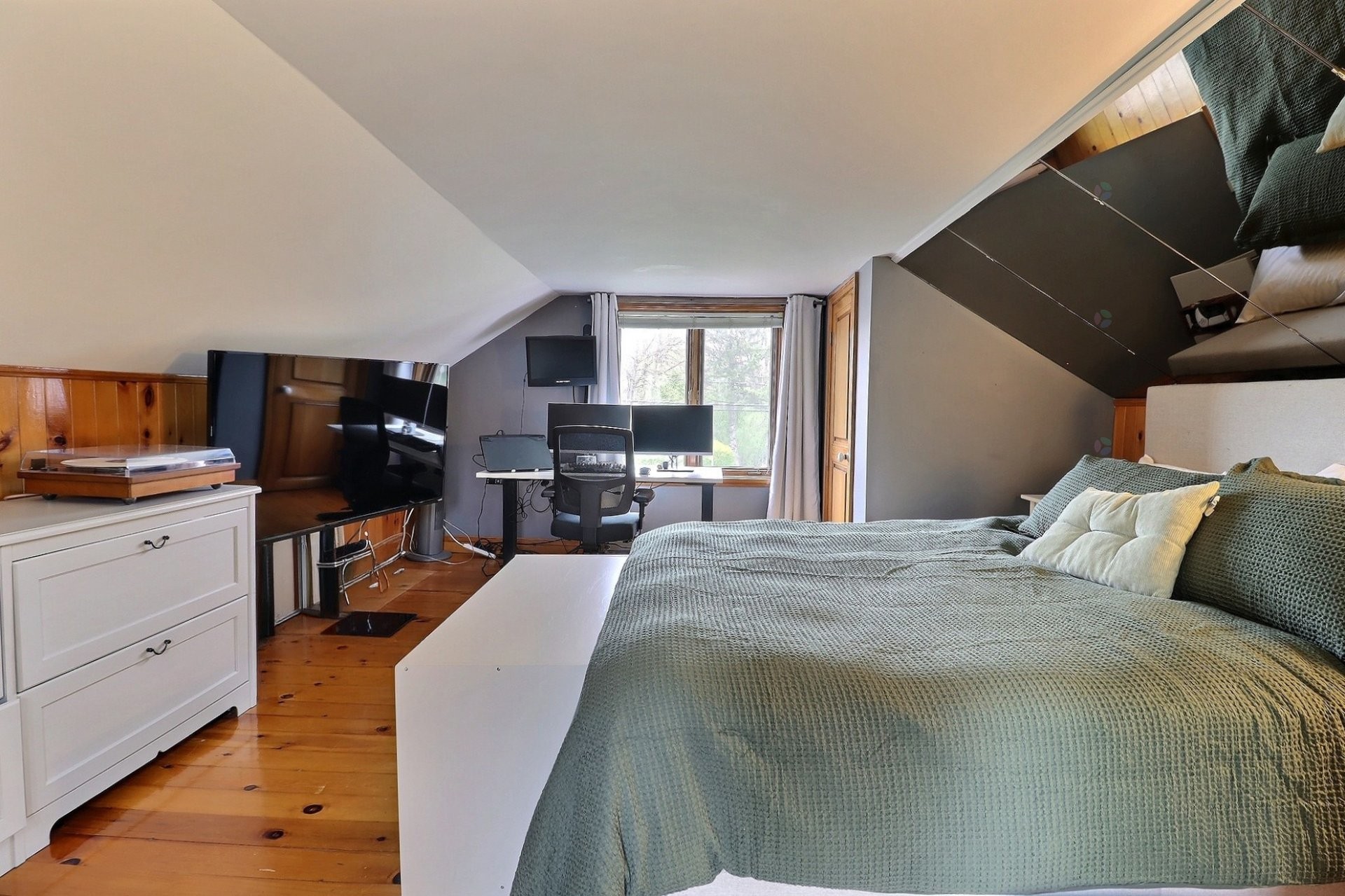 









6302


Rue des Wapitis

,
Québec (Charlesbourg),




QC
G1G1G4

