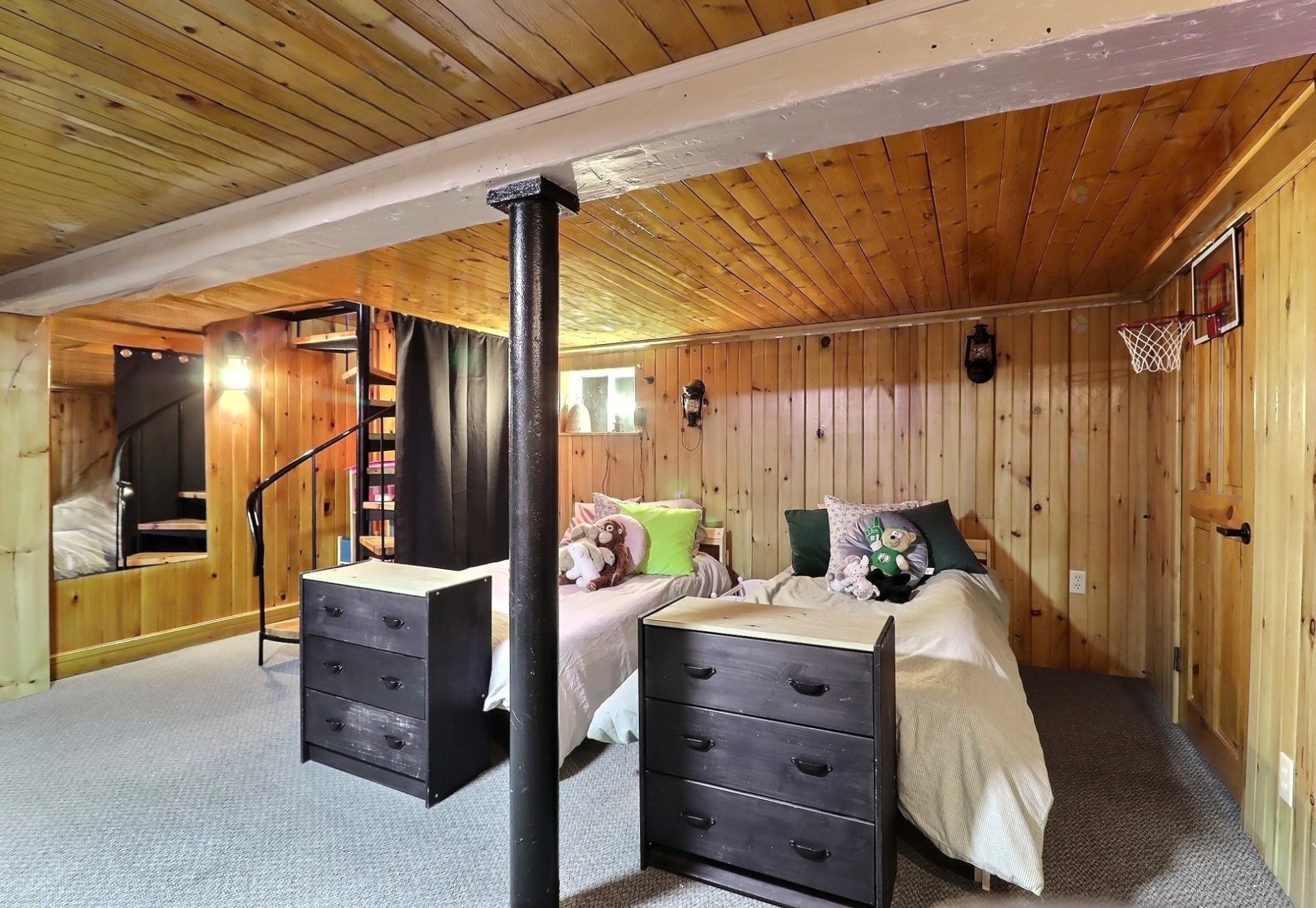 









6302


Rue des Wapitis

,
Québec (Charlesbourg),




QC
G1G1G4

